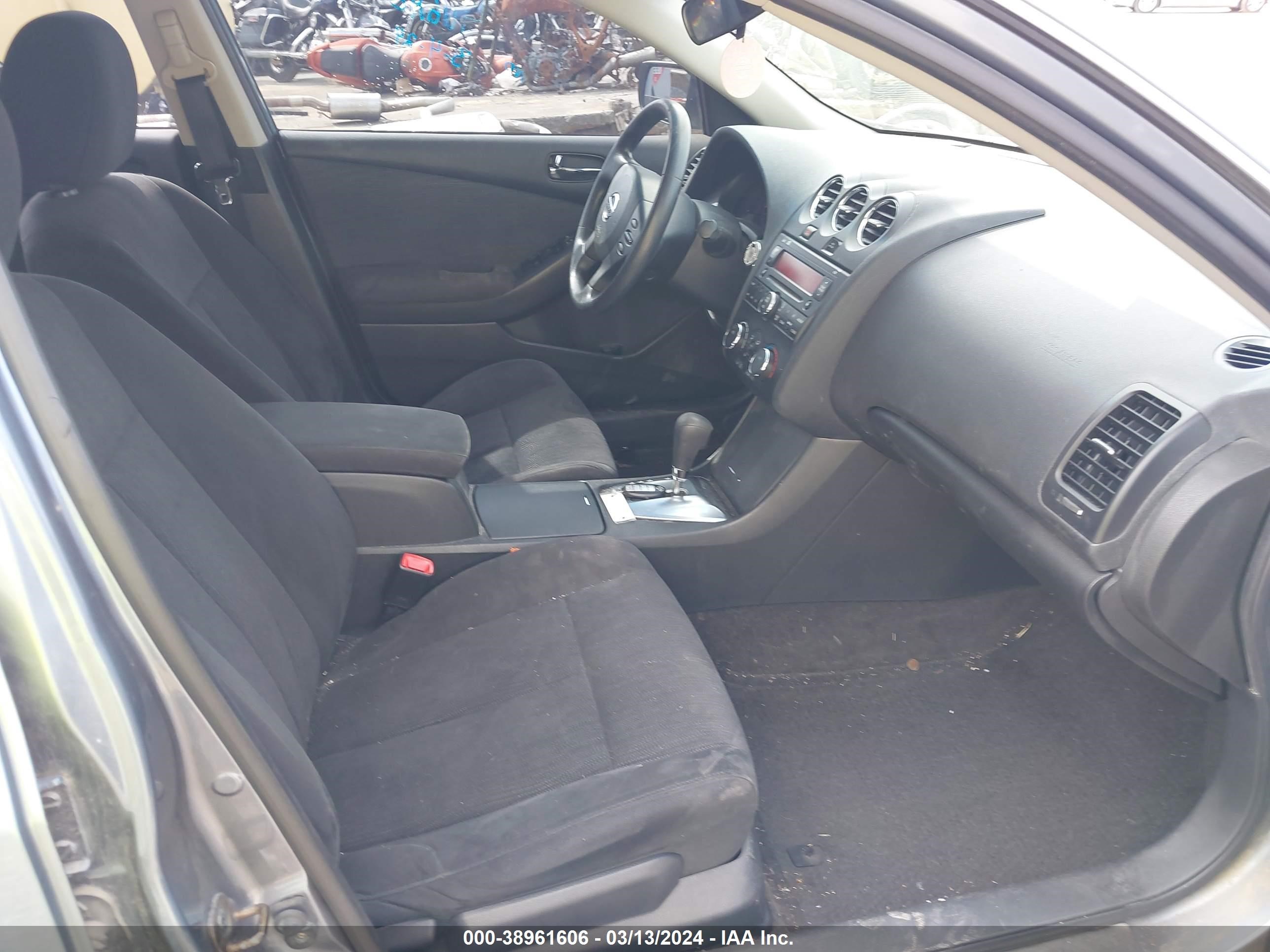 Photo 4 VIN: 1N4AL2AP0AN480859 - NISSAN ALTIMA 