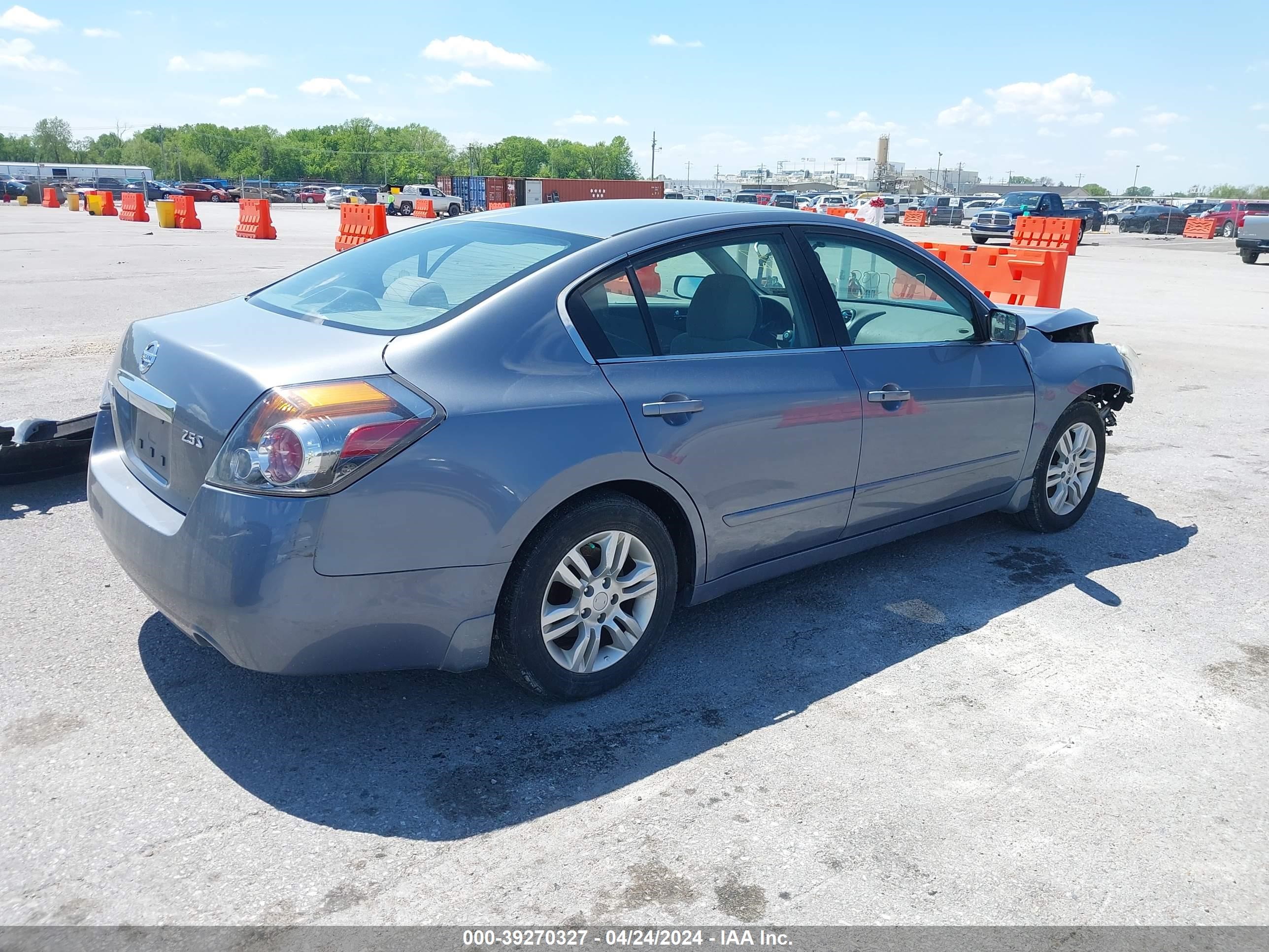 Photo 3 VIN: 1N4AL2AP0AN552823 - NISSAN ALTIMA 