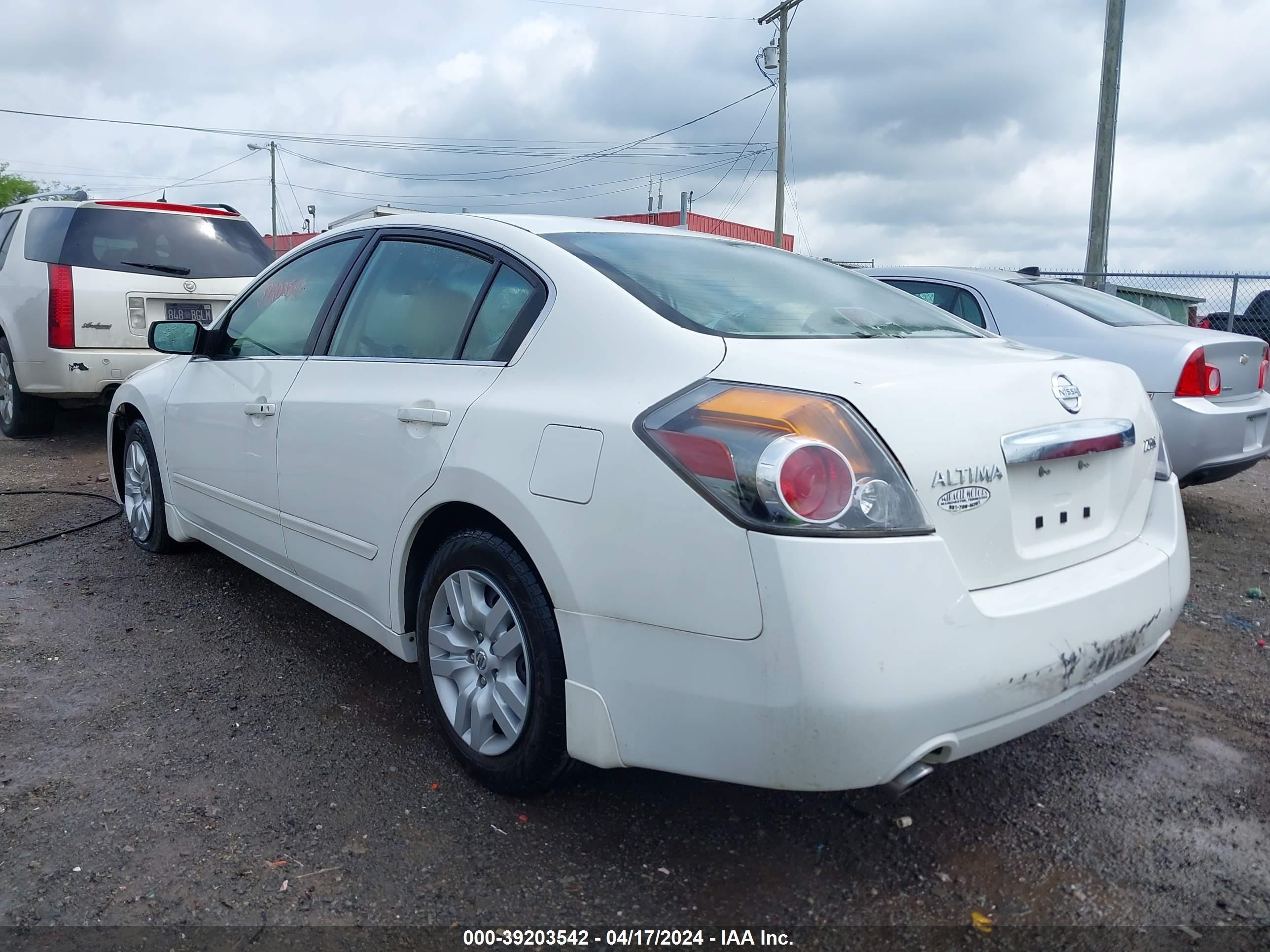 Photo 2 VIN: 1N4AL2AP1CC118666 - NISSAN ALTIMA 