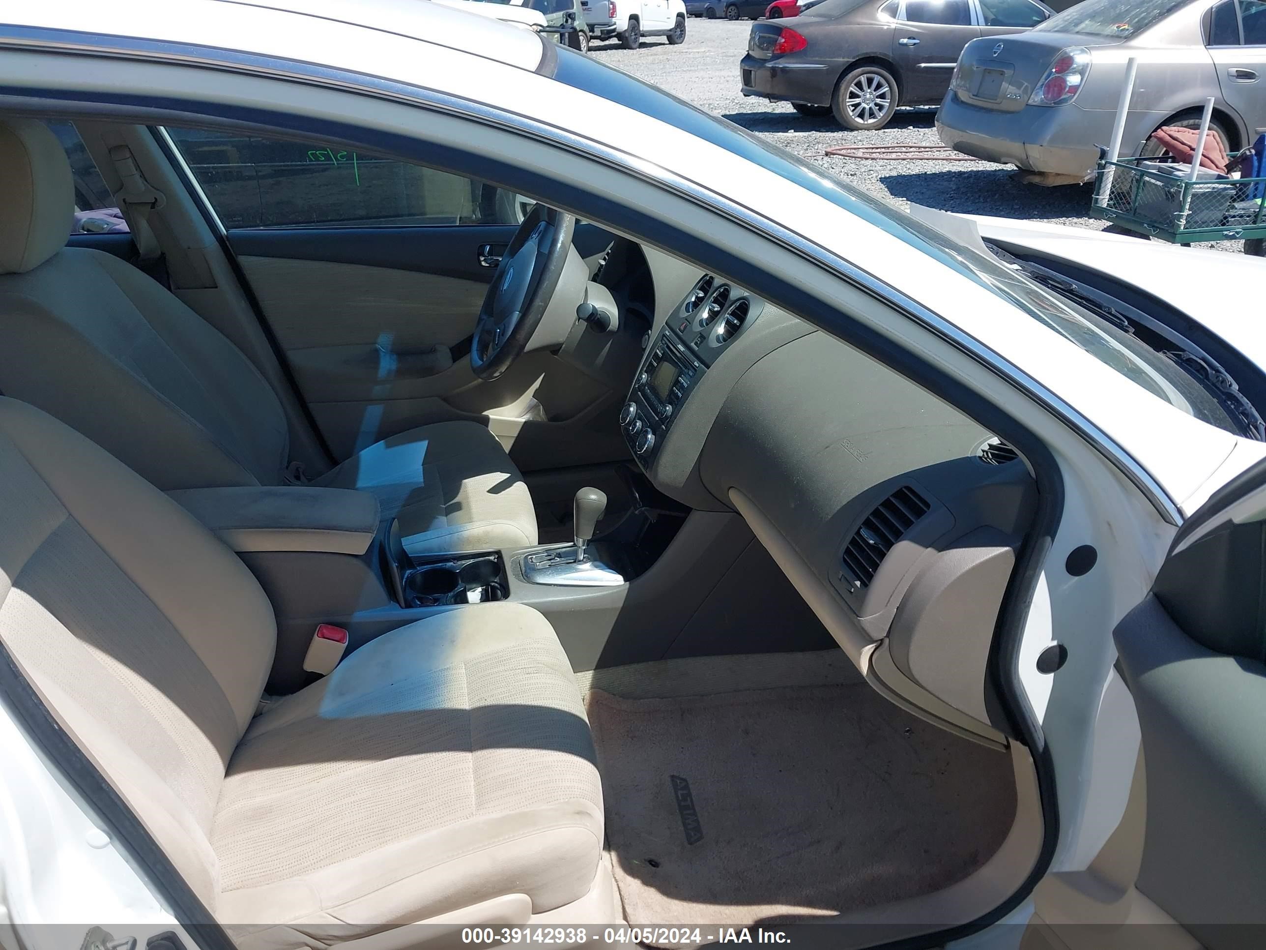 Photo 4 VIN: 1N4AL2AP1CC118926 - NISSAN ALTIMA 