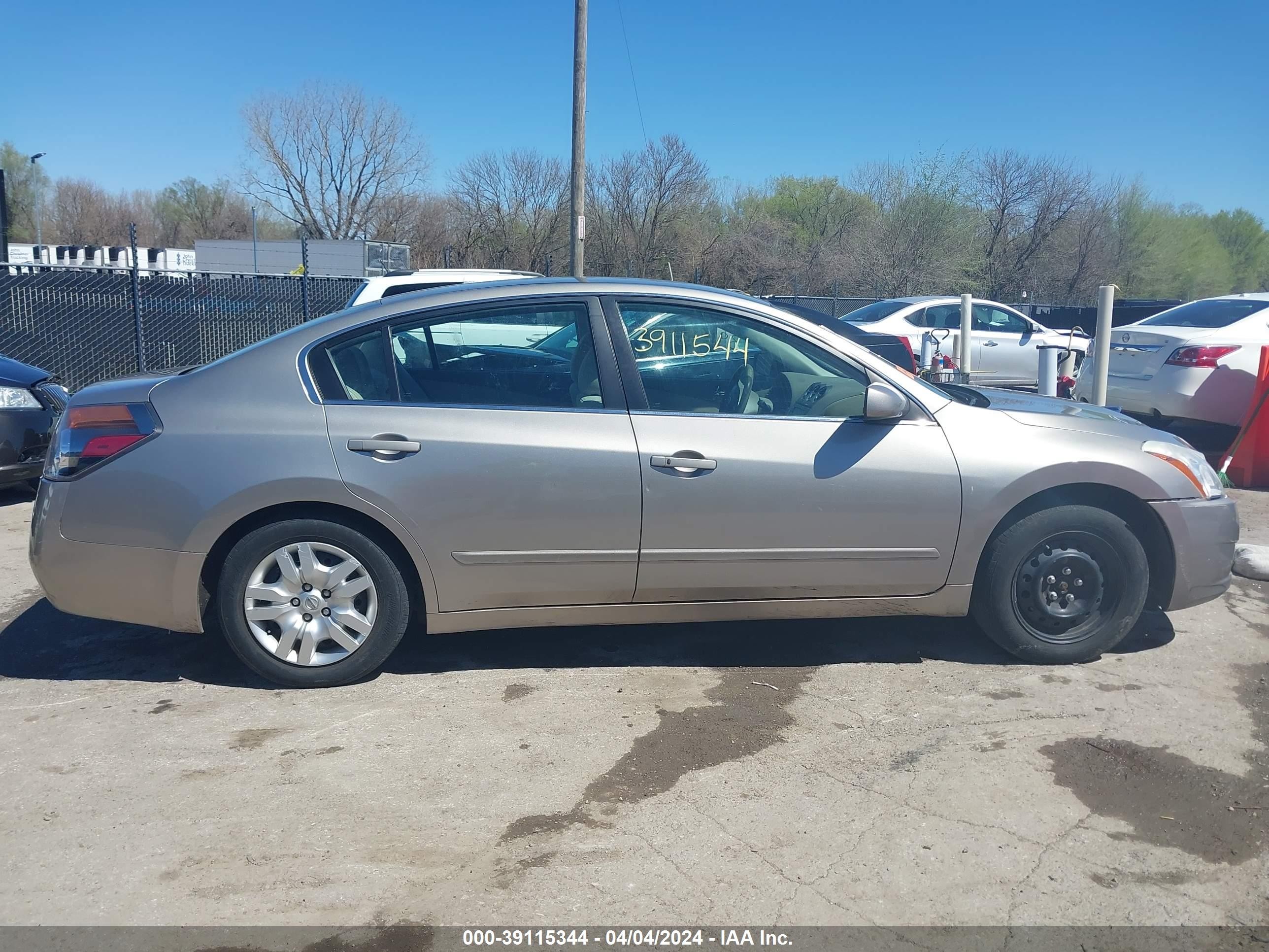 Photo 12 VIN: 1N4AL2AP1CC230917 - NISSAN ALTIMA 