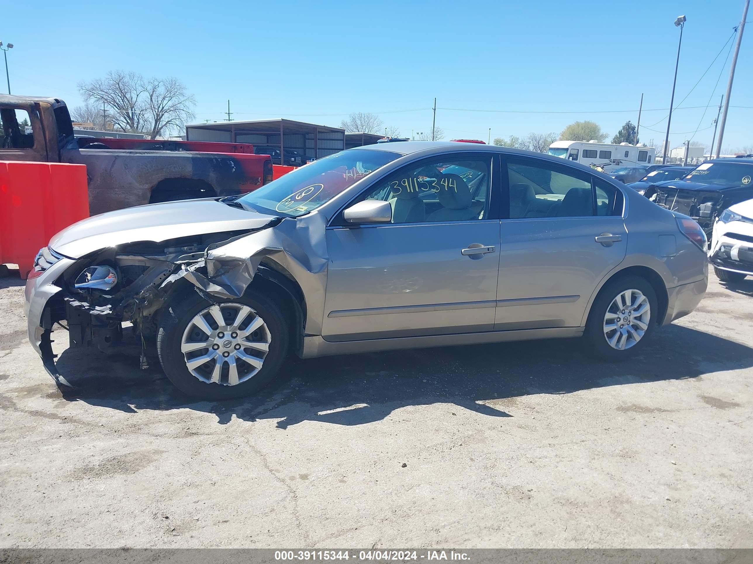 Photo 13 VIN: 1N4AL2AP1CC230917 - NISSAN ALTIMA 