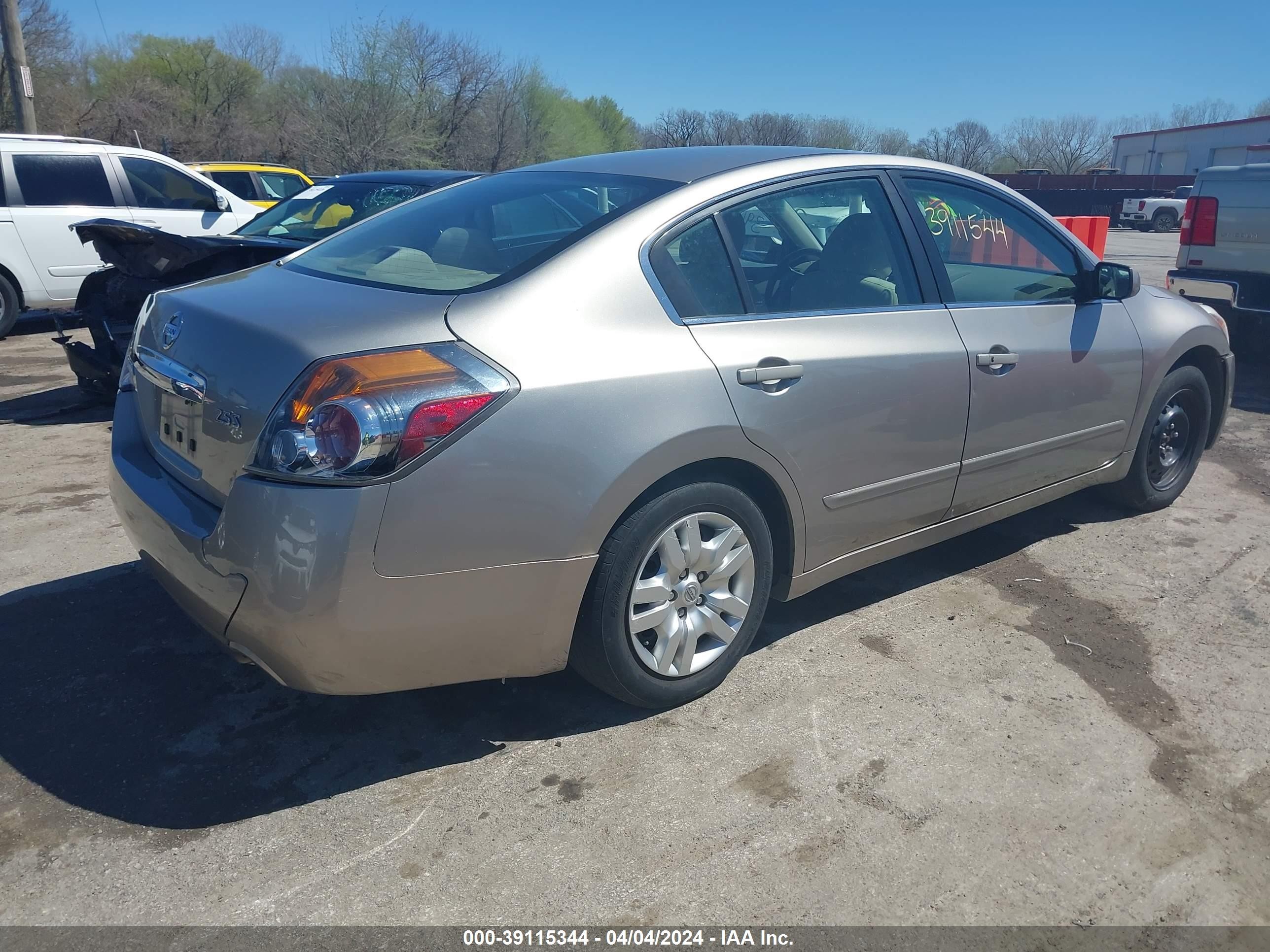 Photo 3 VIN: 1N4AL2AP1CC230917 - NISSAN ALTIMA 