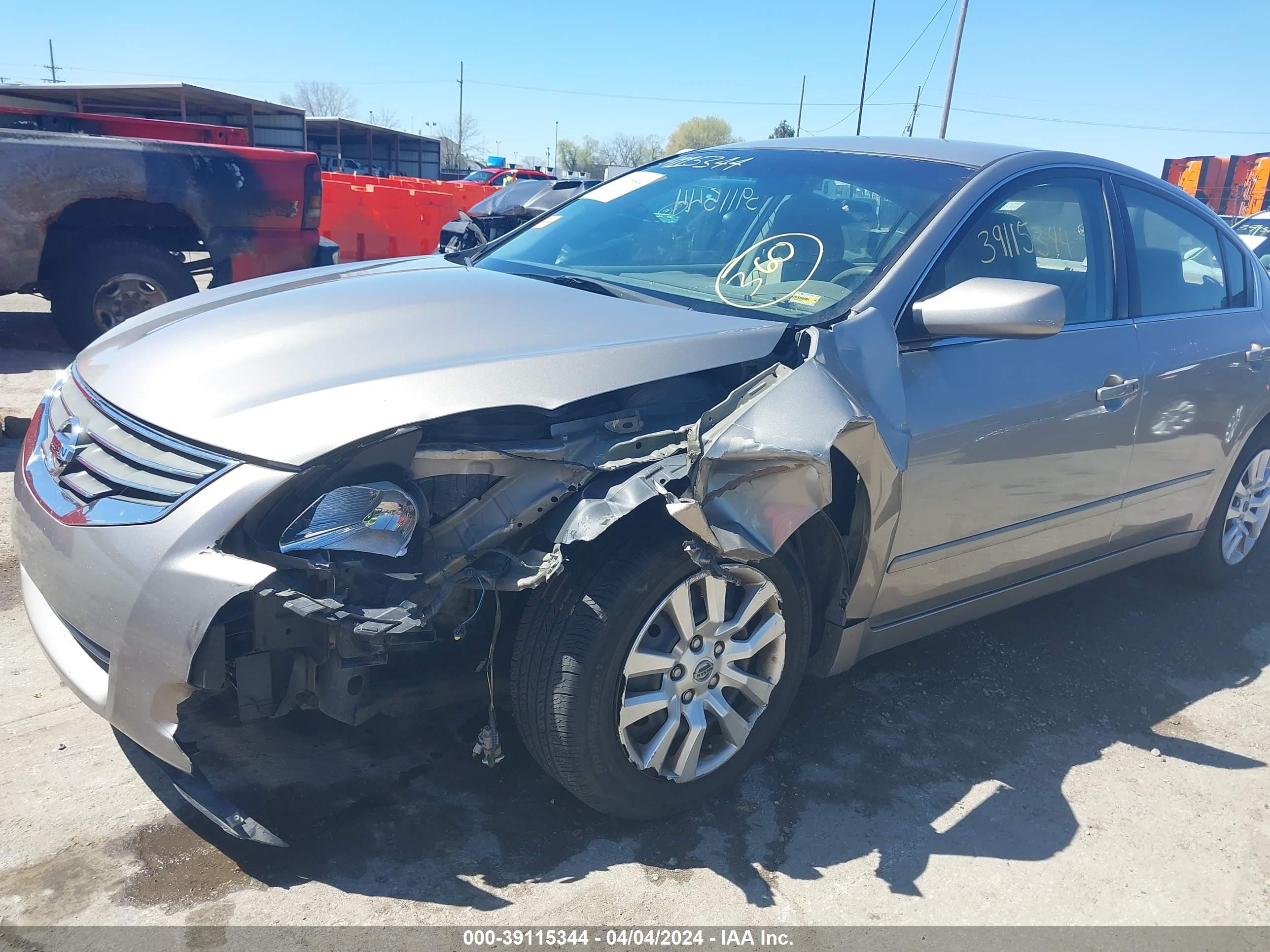 Photo 5 VIN: 1N4AL2AP1CC230917 - NISSAN ALTIMA 