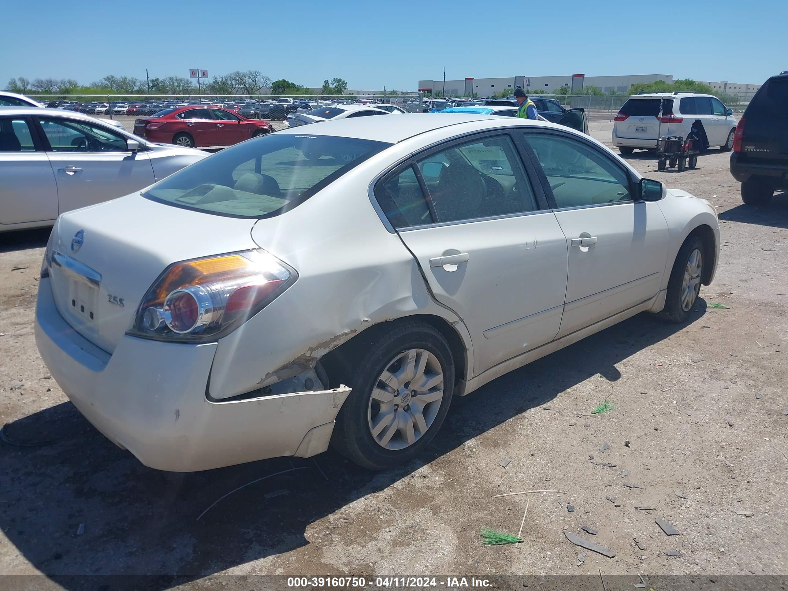 Photo 3 VIN: 1N4AL2AP2AN513117 - NISSAN ALTIMA 