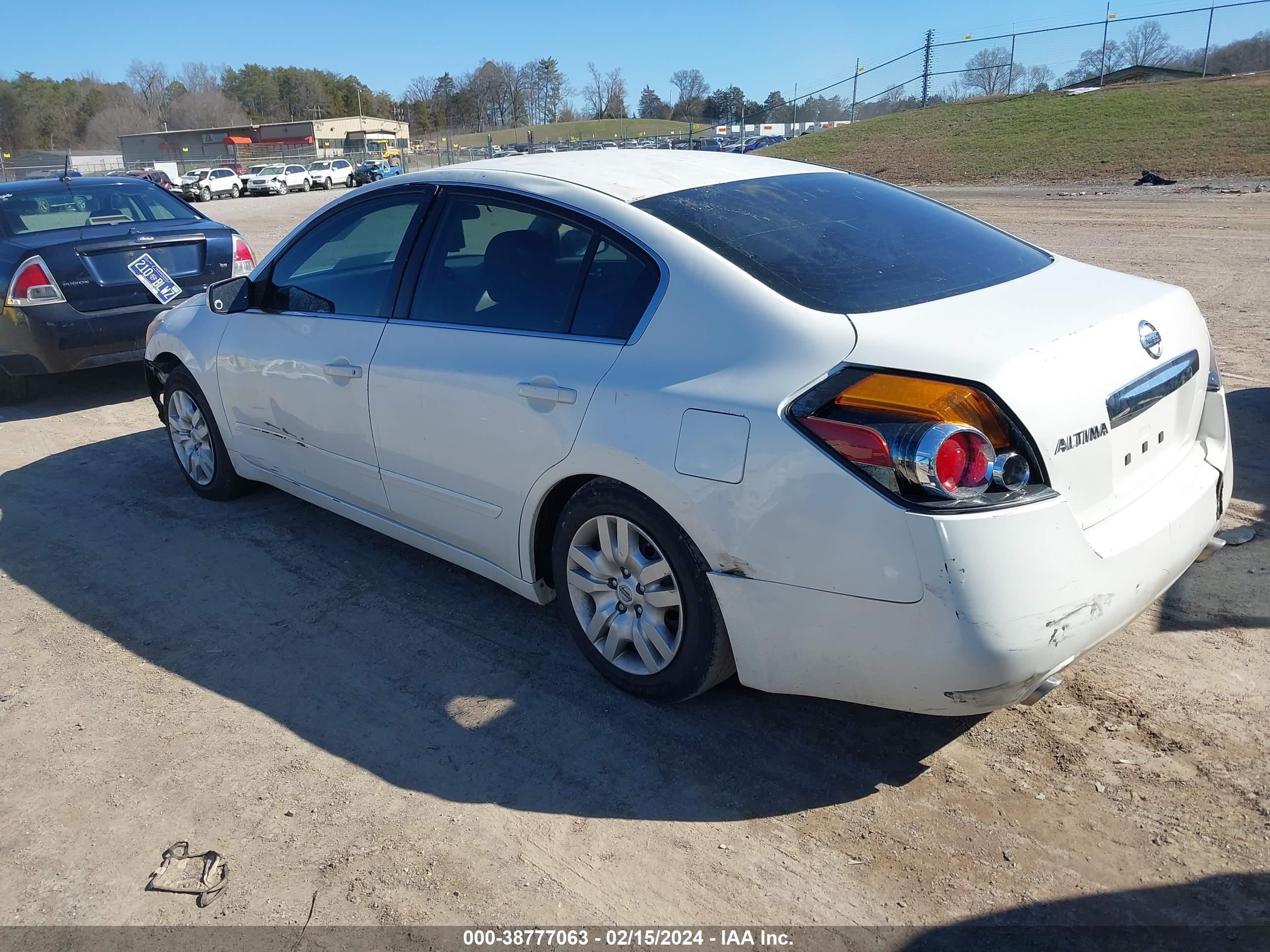 Photo 2 VIN: 1N4AL2AP2BC175392 - NISSAN ALTIMA 