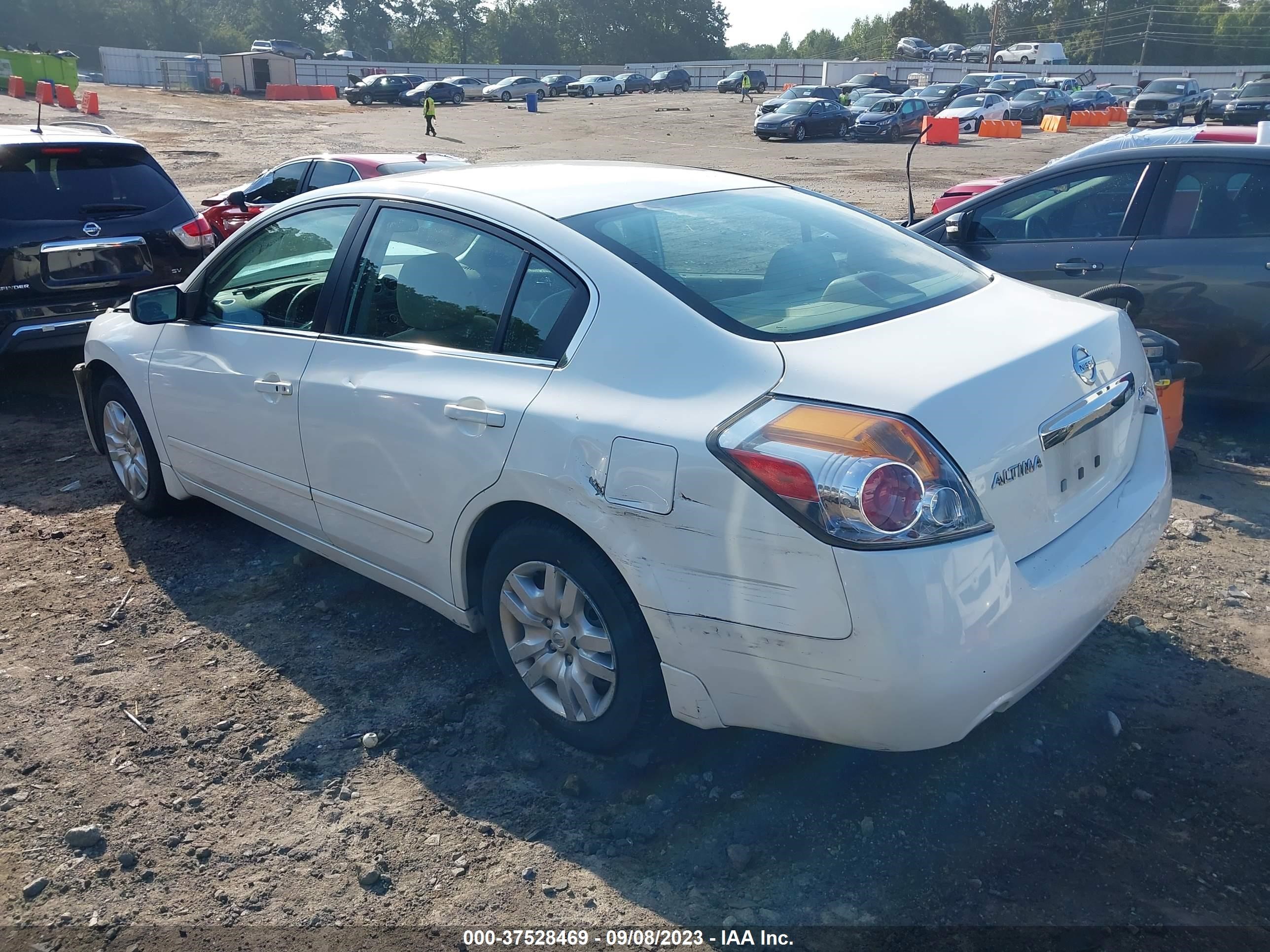 Photo 2 VIN: 1N4AL2AP3CC177282 - NISSAN ALTIMA 