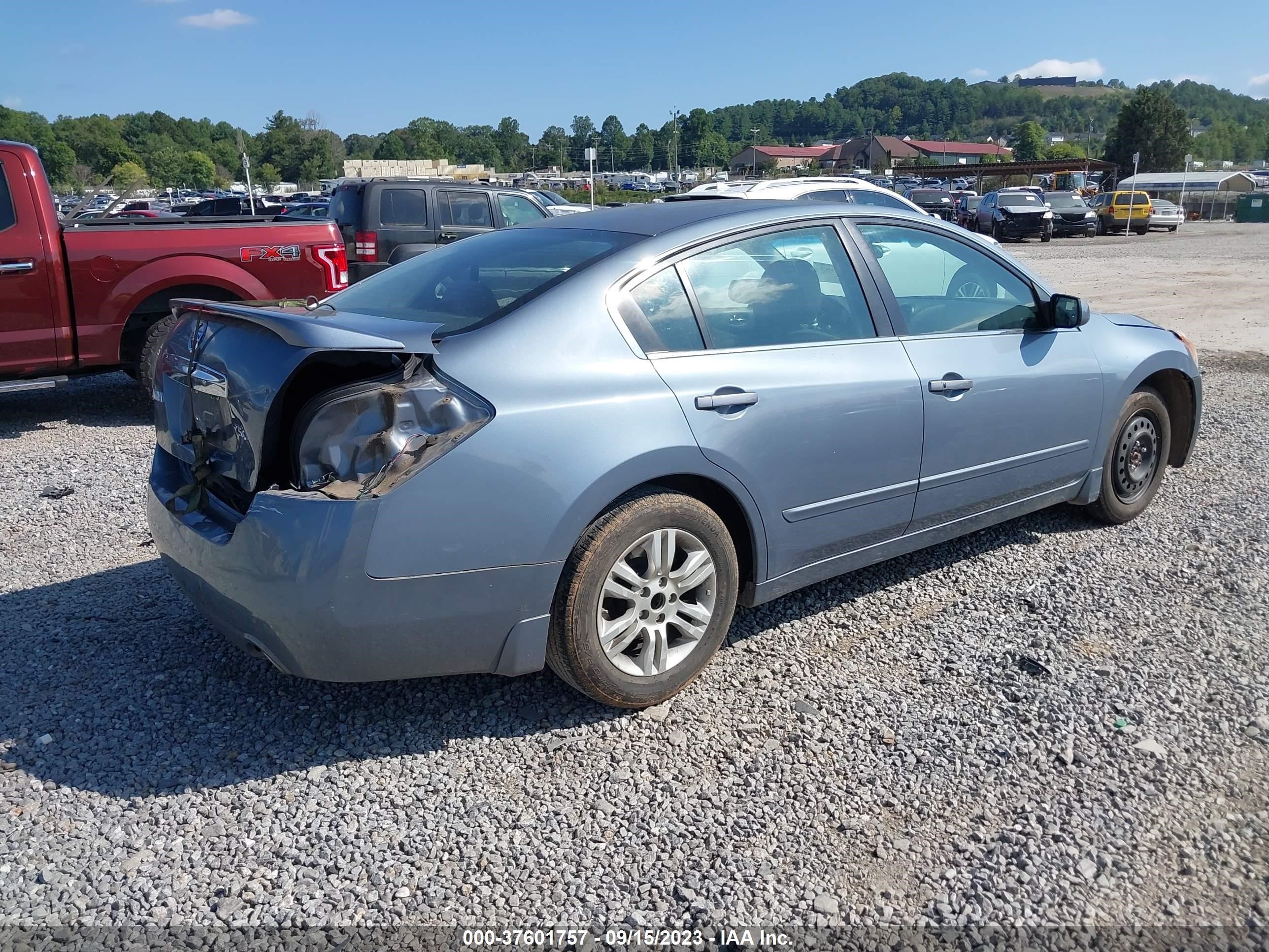 Photo 3 VIN: 1N4AL2AP3CN457773 - NISSAN ALTIMA 