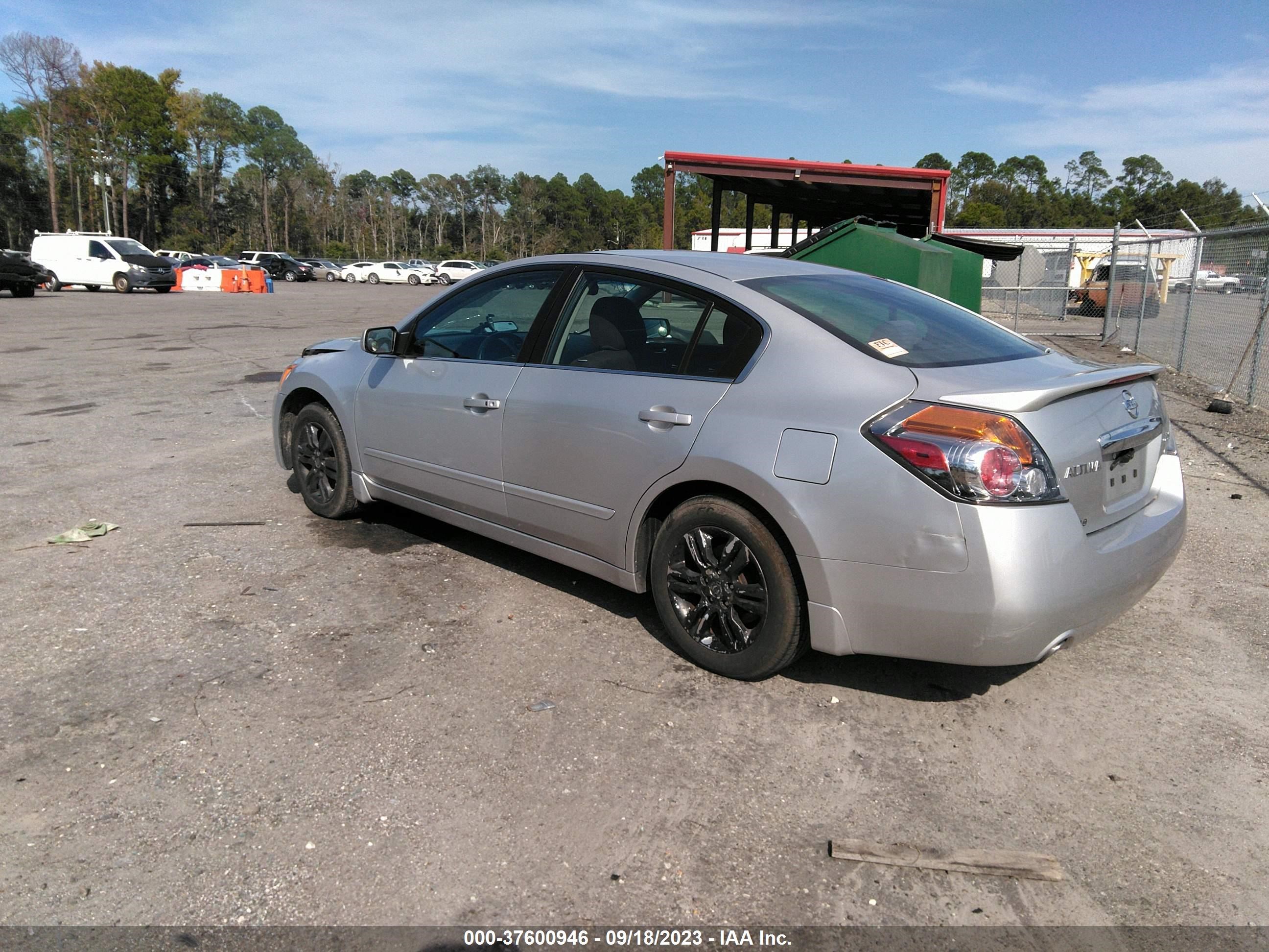 Photo 2 VIN: 1N4AL2AP3CN562930 - NISSAN ALTIMA 