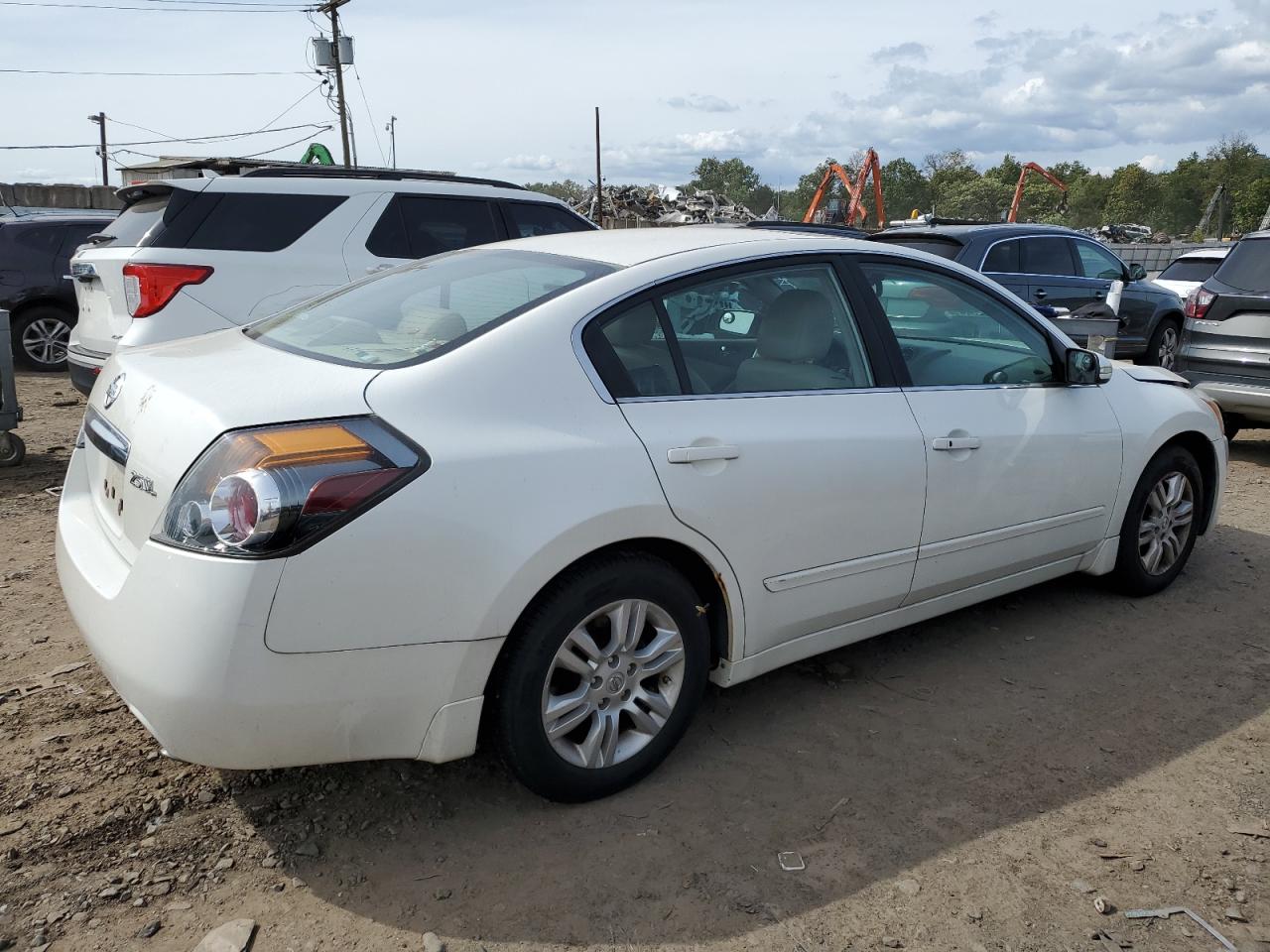 Photo 2 VIN: 1N4AL2AP4AN472411 - NISSAN ALTIMA 