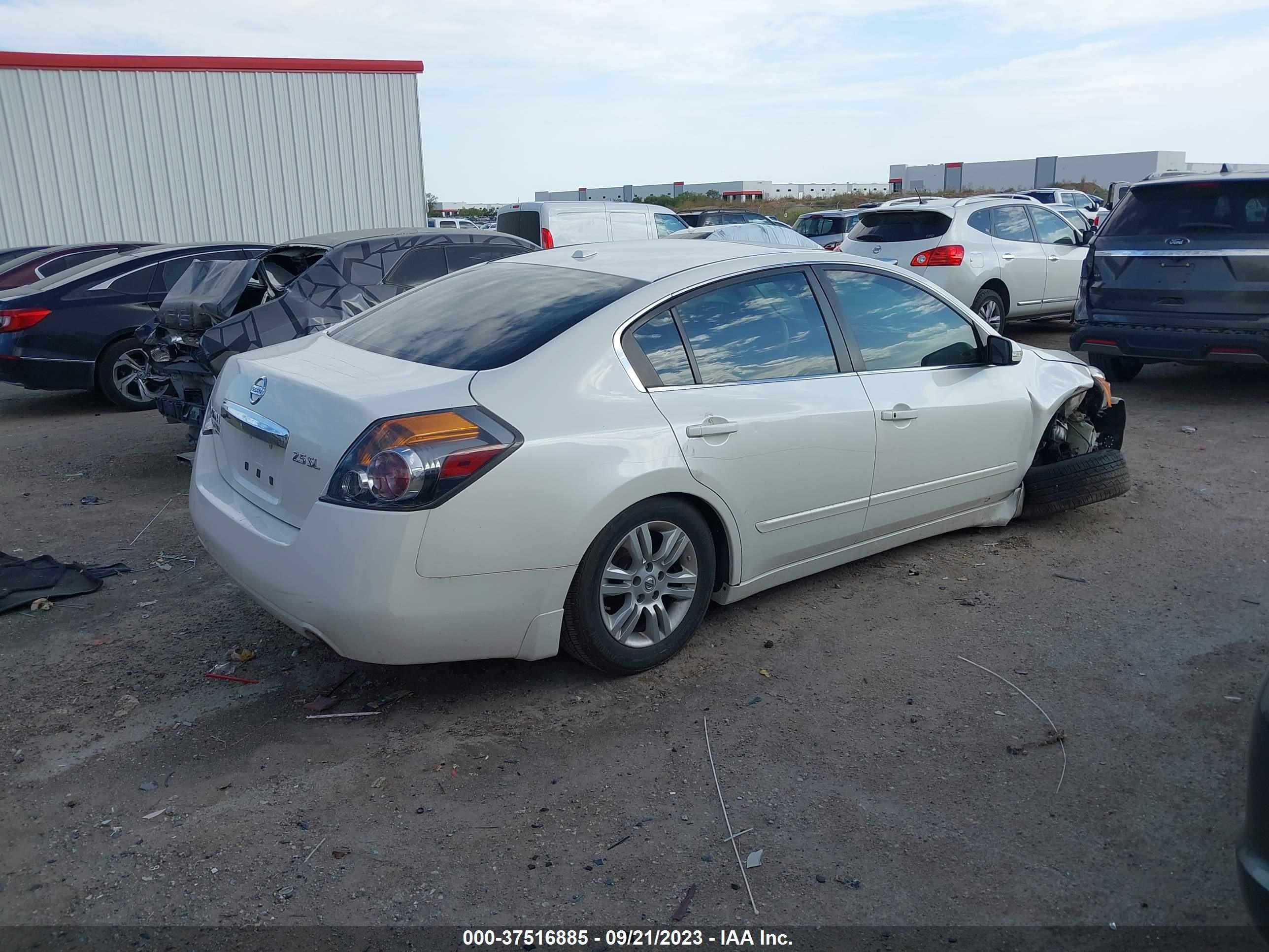 Photo 3 VIN: 1N4AL2AP4BN409410 - NISSAN ALTIMA 