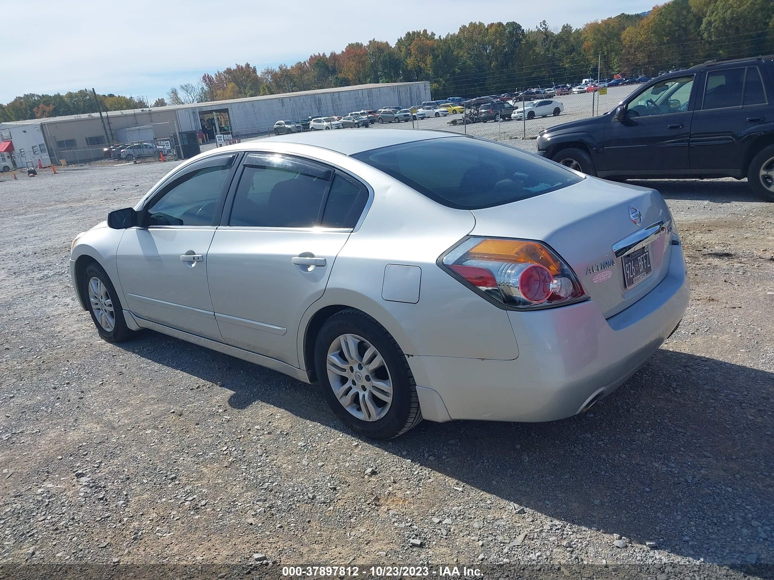 Photo 2 VIN: 1N4AL2AP5CC106617 - NISSAN ALTIMA 