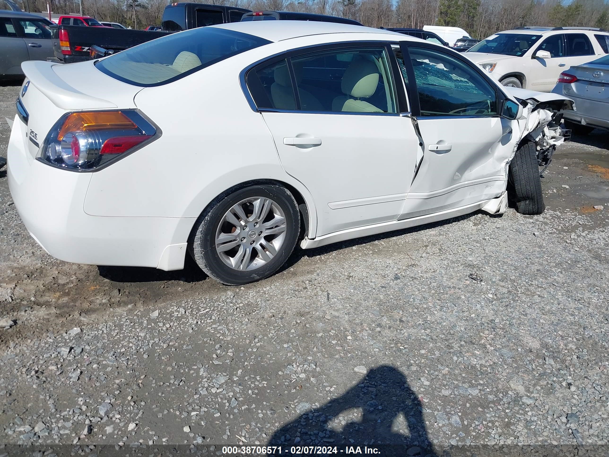 Photo 3 VIN: 1N4AL2AP5CN458567 - NISSAN ALTIMA 