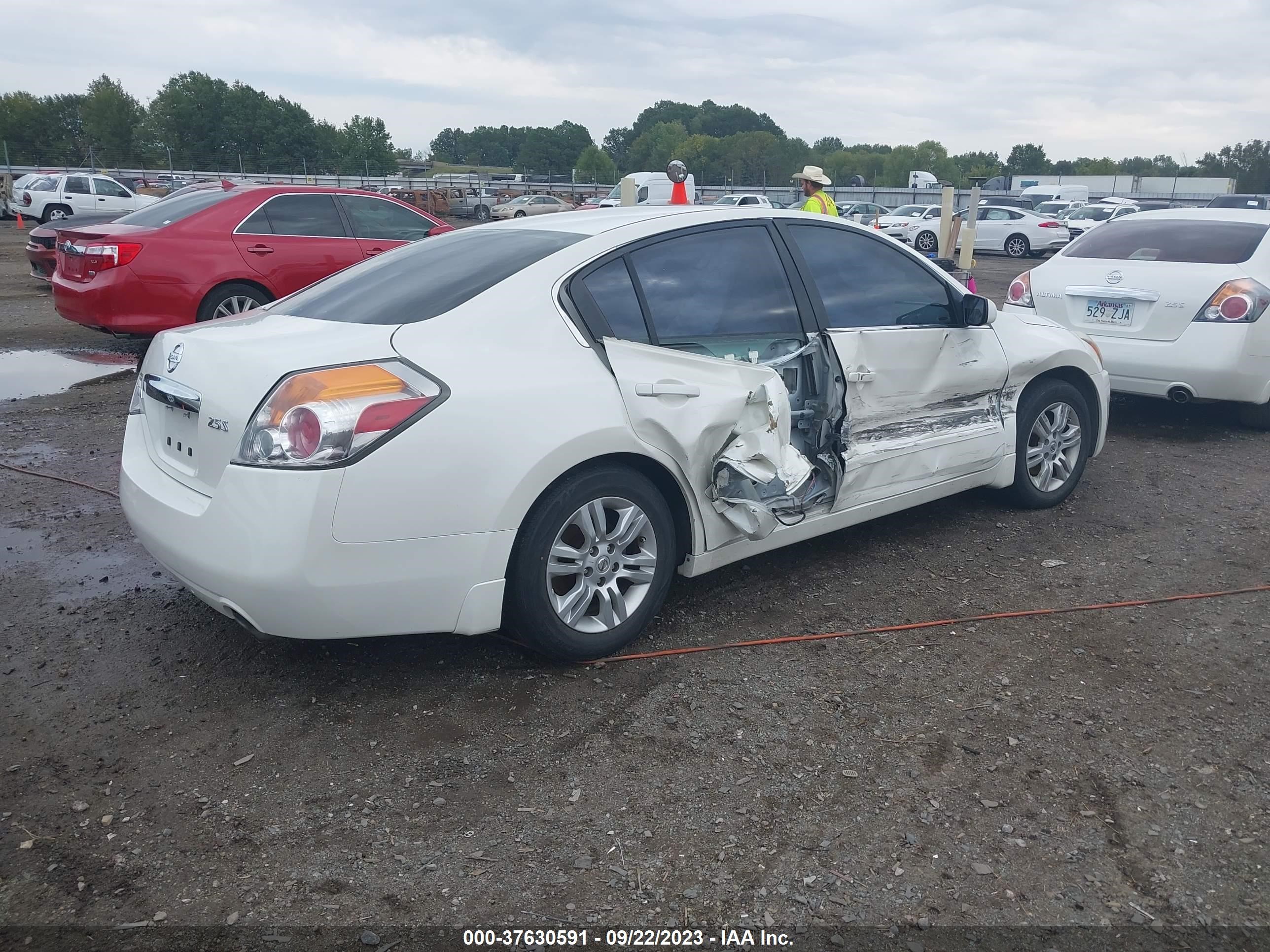 Photo 3 VIN: 1N4AL2AP6CN565949 - NISSAN ALTIMA 