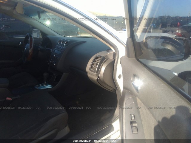 Photo 4 VIN: 1N4AL2AP8BN440191 - NISSAN ALTIMA 