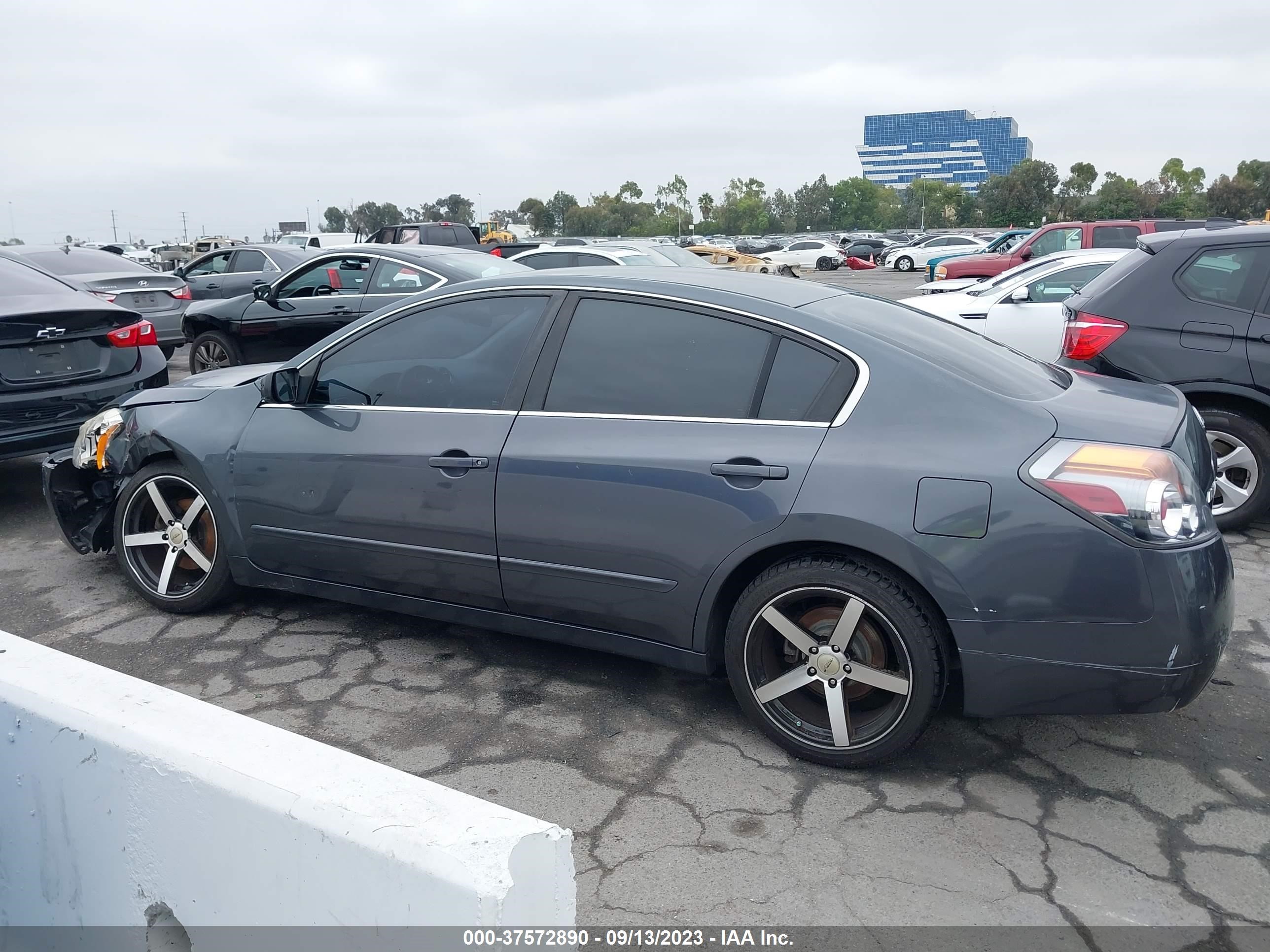 Photo 13 VIN: 1N4AL2AP8BN467391 - NISSAN ALTIMA 