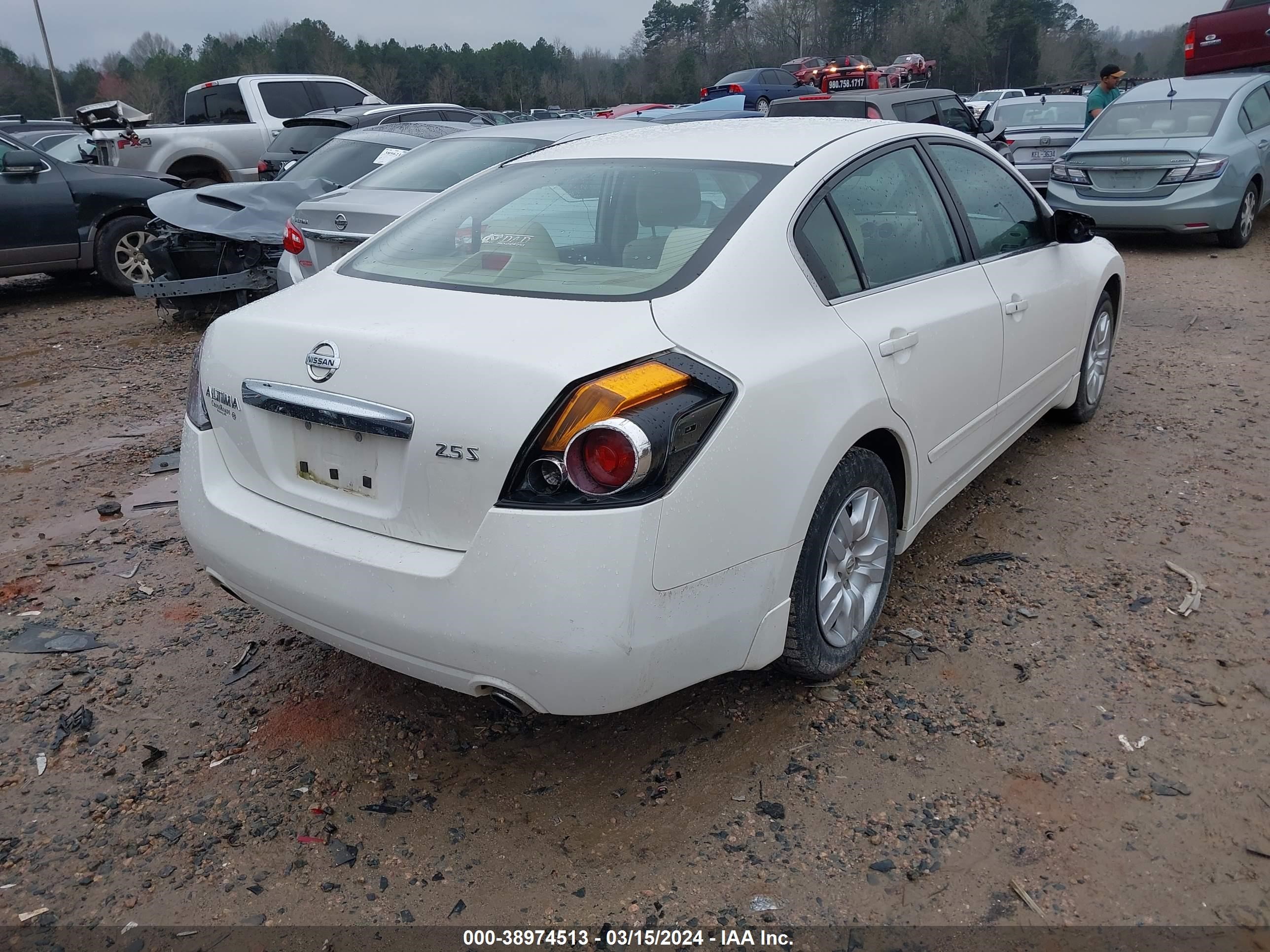 Photo 3 VIN: 1N4AL2AP8CC112556 - NISSAN ALTIMA 