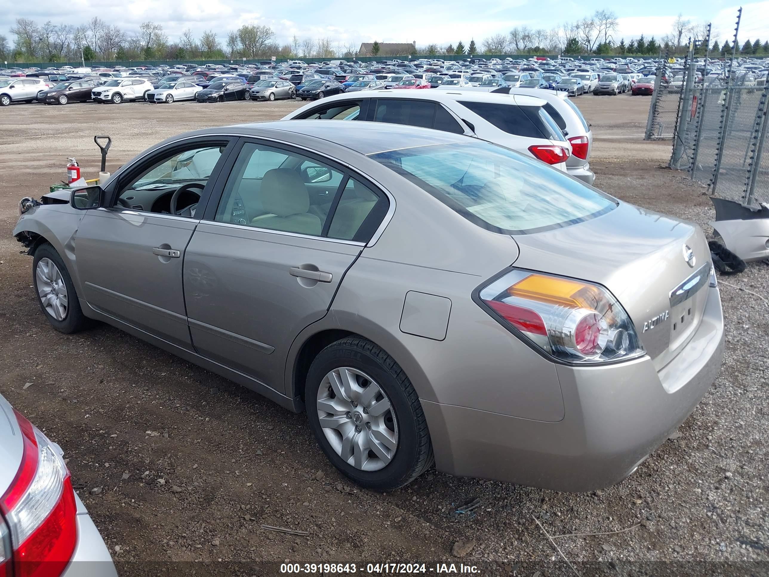 Photo 2 VIN: 1N4AL2AP8CN465853 - NISSAN ALTIMA 