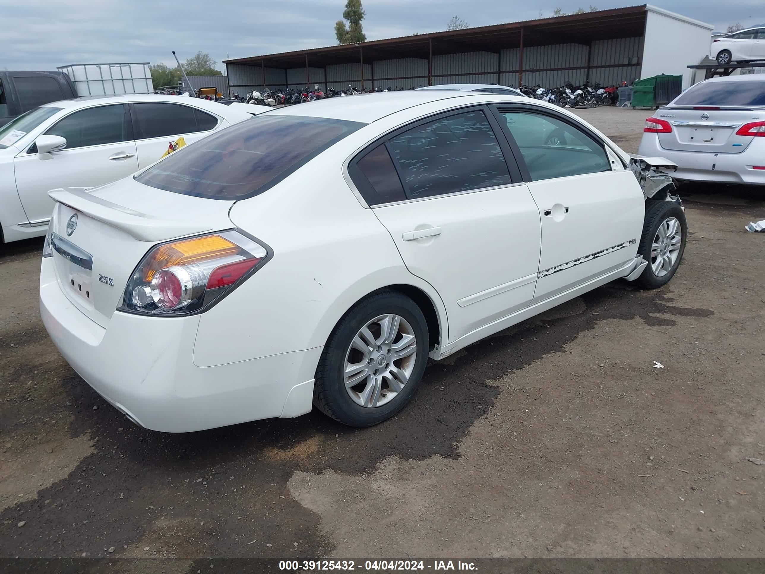 Photo 3 VIN: 1N4AL2AP8CN519944 - NISSAN ALTIMA 