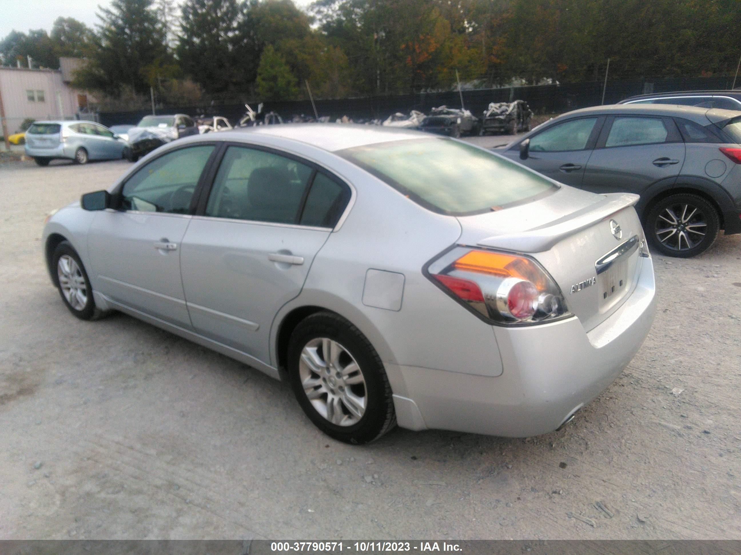 Photo 2 VIN: 1N4AL2APXBN502187 - NISSAN ALTIMA 