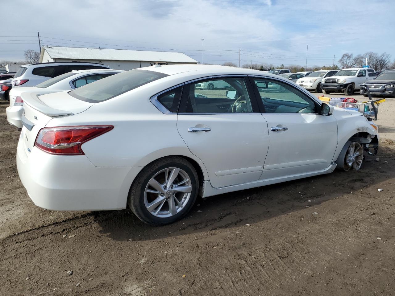 Photo 2 VIN: 1N4AL3AP0DC158390 - NISSAN ALTIMA 