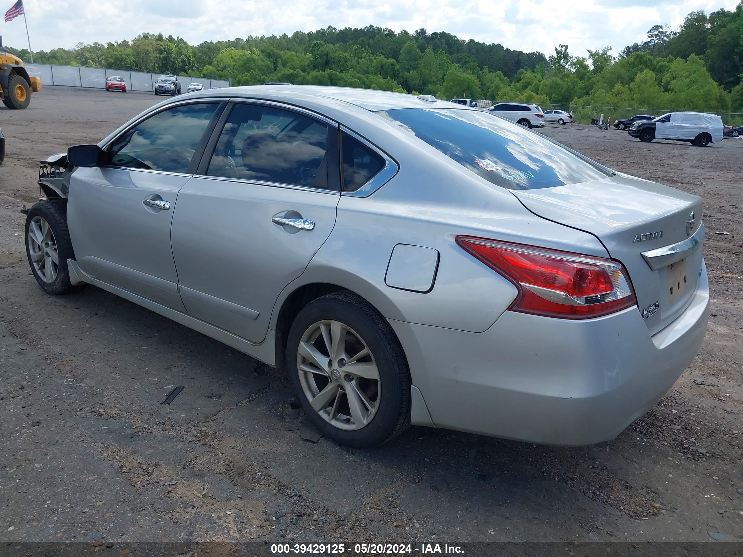 Photo 2 VIN: 1N4AL3AP0DN425967 - NISSAN ALTIMA 