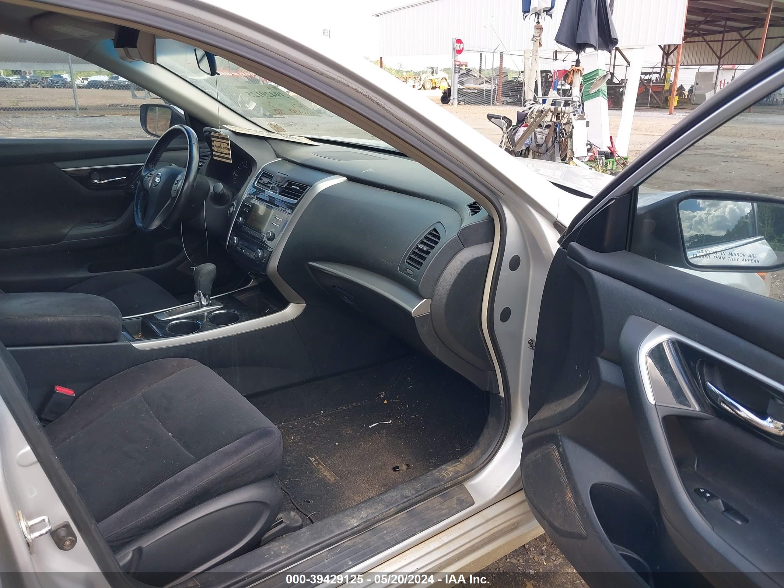 Photo 4 VIN: 1N4AL3AP0DN425967 - NISSAN ALTIMA 