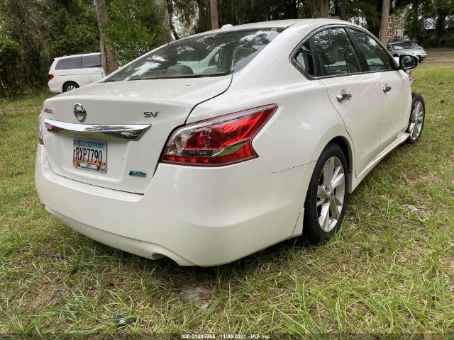 Photo 3 VIN: 1N4AL3AP0DN561130 - NISSAN ALTIMA 