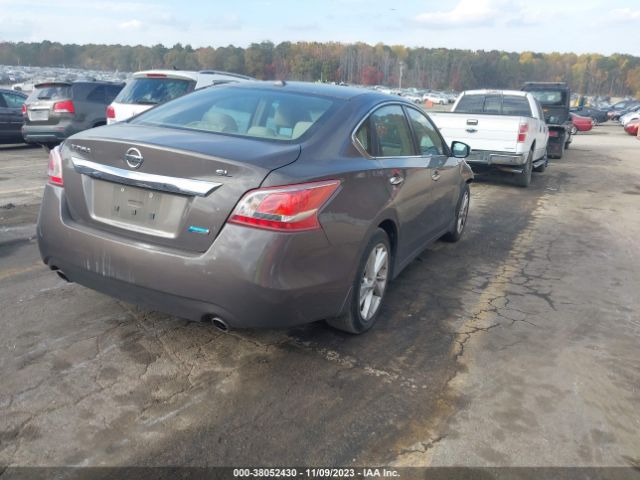 Photo 3 VIN: 1N4AL3AP0DN579000 - NISSAN ALTIMA 