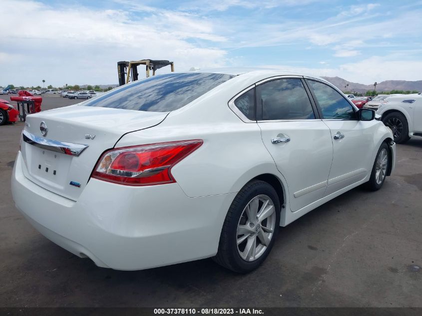 Photo 3 VIN: 1N4AL3AP0DN581216 - NISSAN ALTIMA 