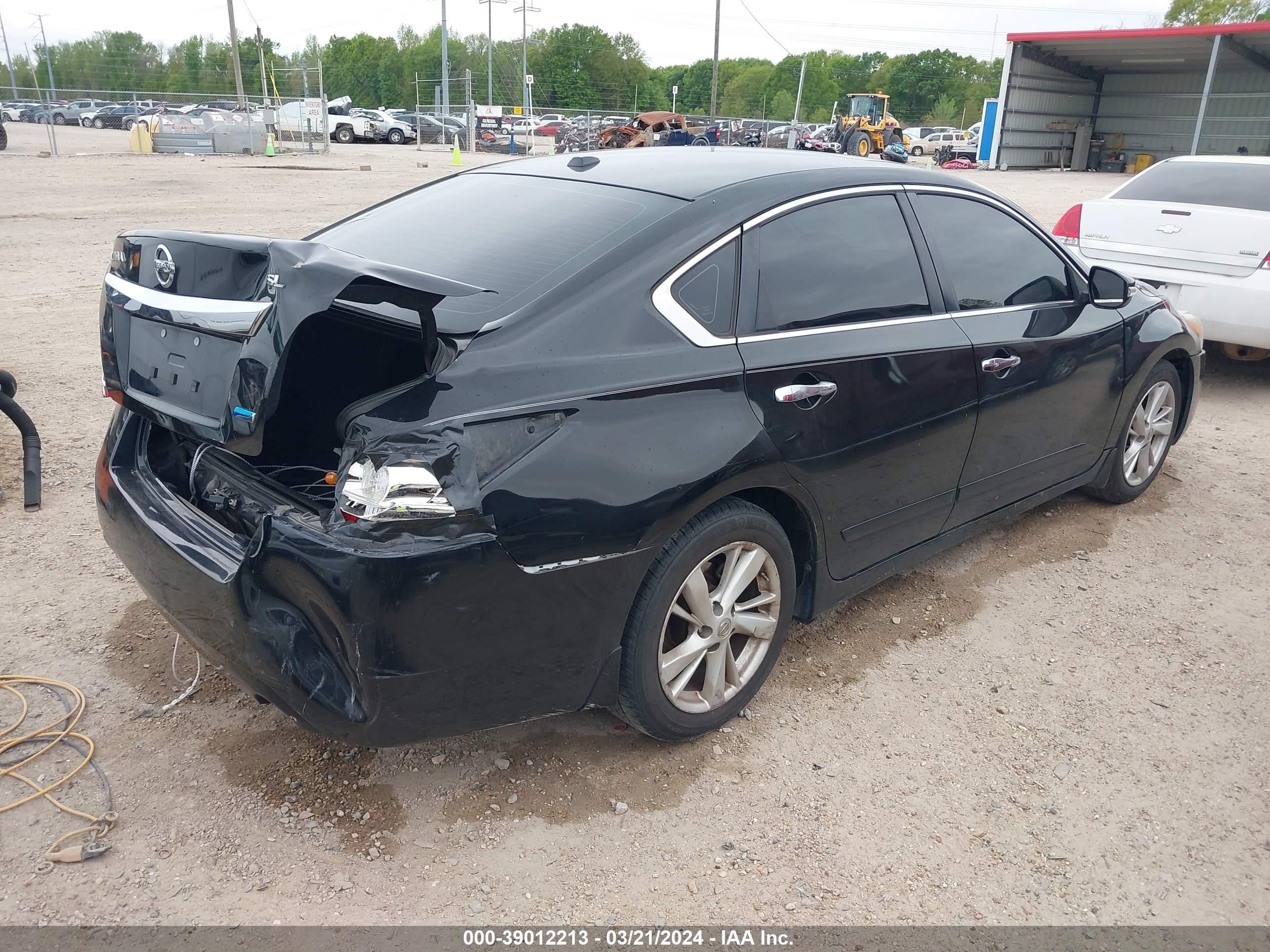 Photo 3 VIN: 1N4AL3AP0EC105075 - NISSAN ALTIMA 