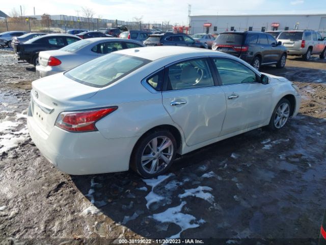 Photo 3 VIN: 1N4AL3AP0FC118622 - NISSAN ALTIMA 