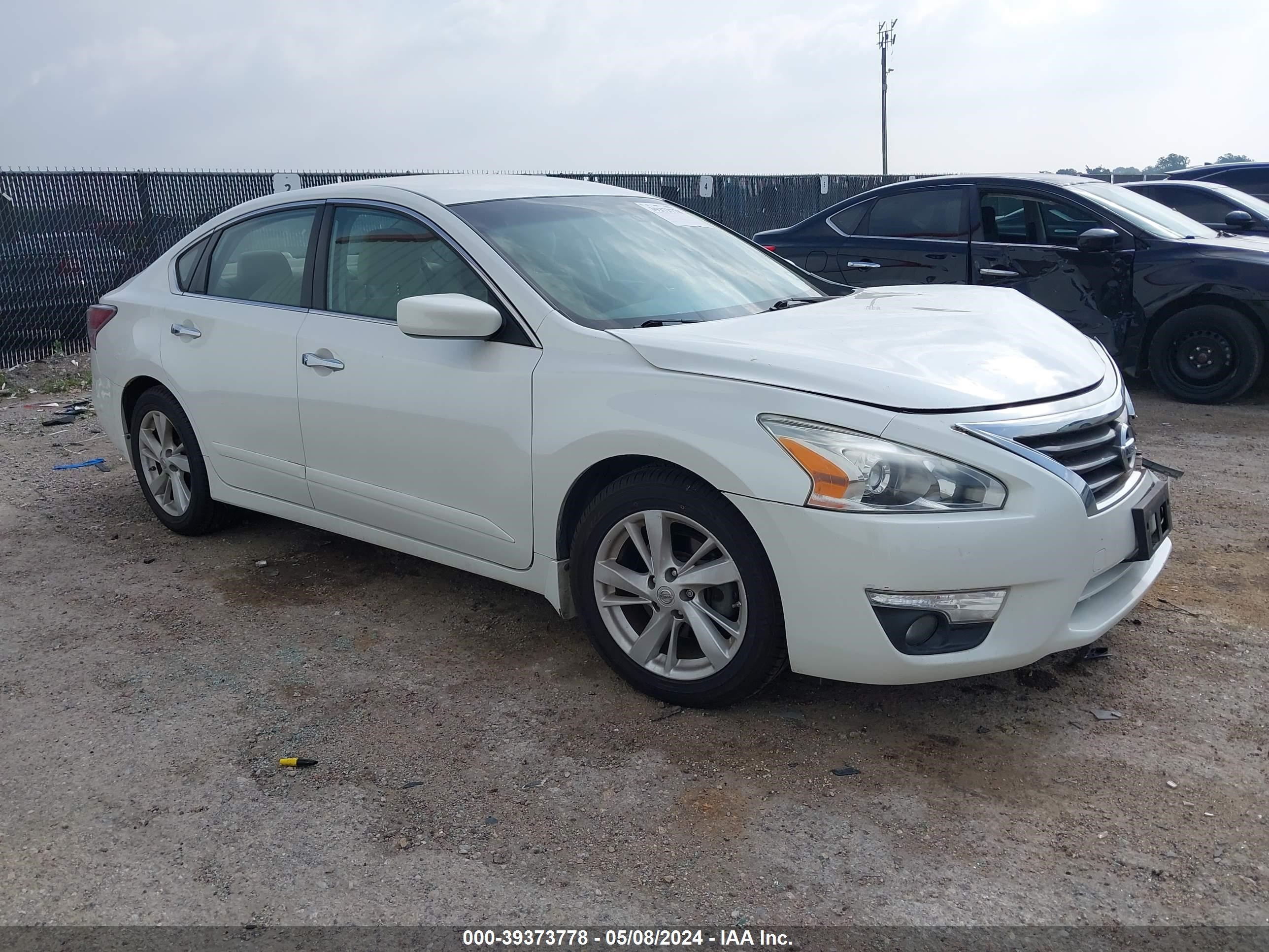 Photo 0 VIN: 1N4AL3AP0FC205842 - NISSAN ALTIMA 