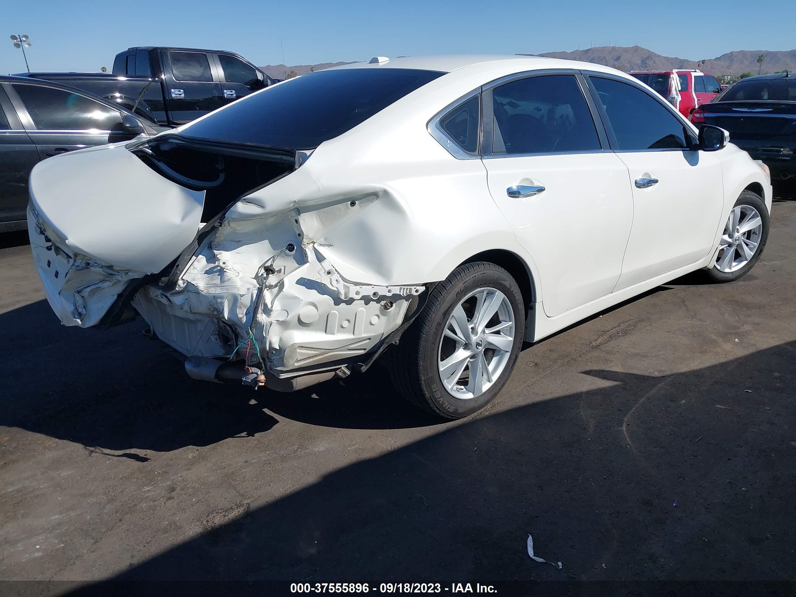 Photo 3 VIN: 1N4AL3AP0FC492079 - NISSAN ALTIMA 