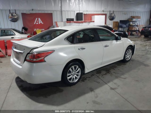 Photo 3 VIN: 1N4AL3AP0FN317593 - NISSAN ALTIMA 