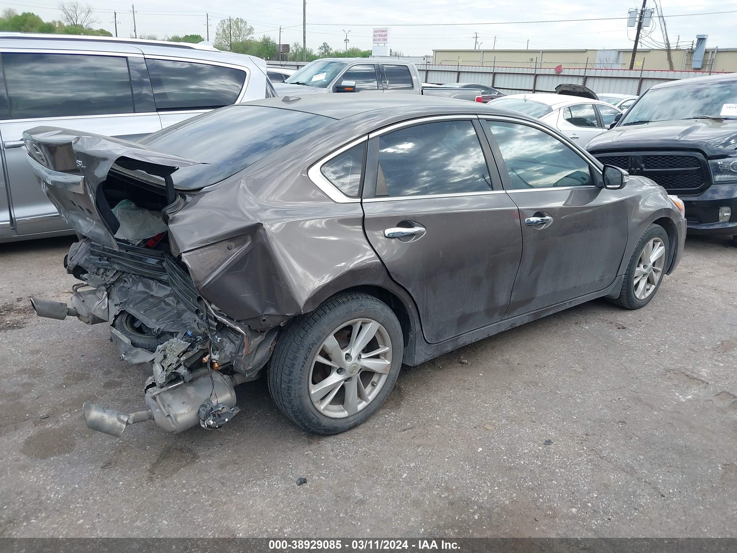 Photo 3 VIN: 1N4AL3AP0FN360511 - NISSAN ALTIMA 