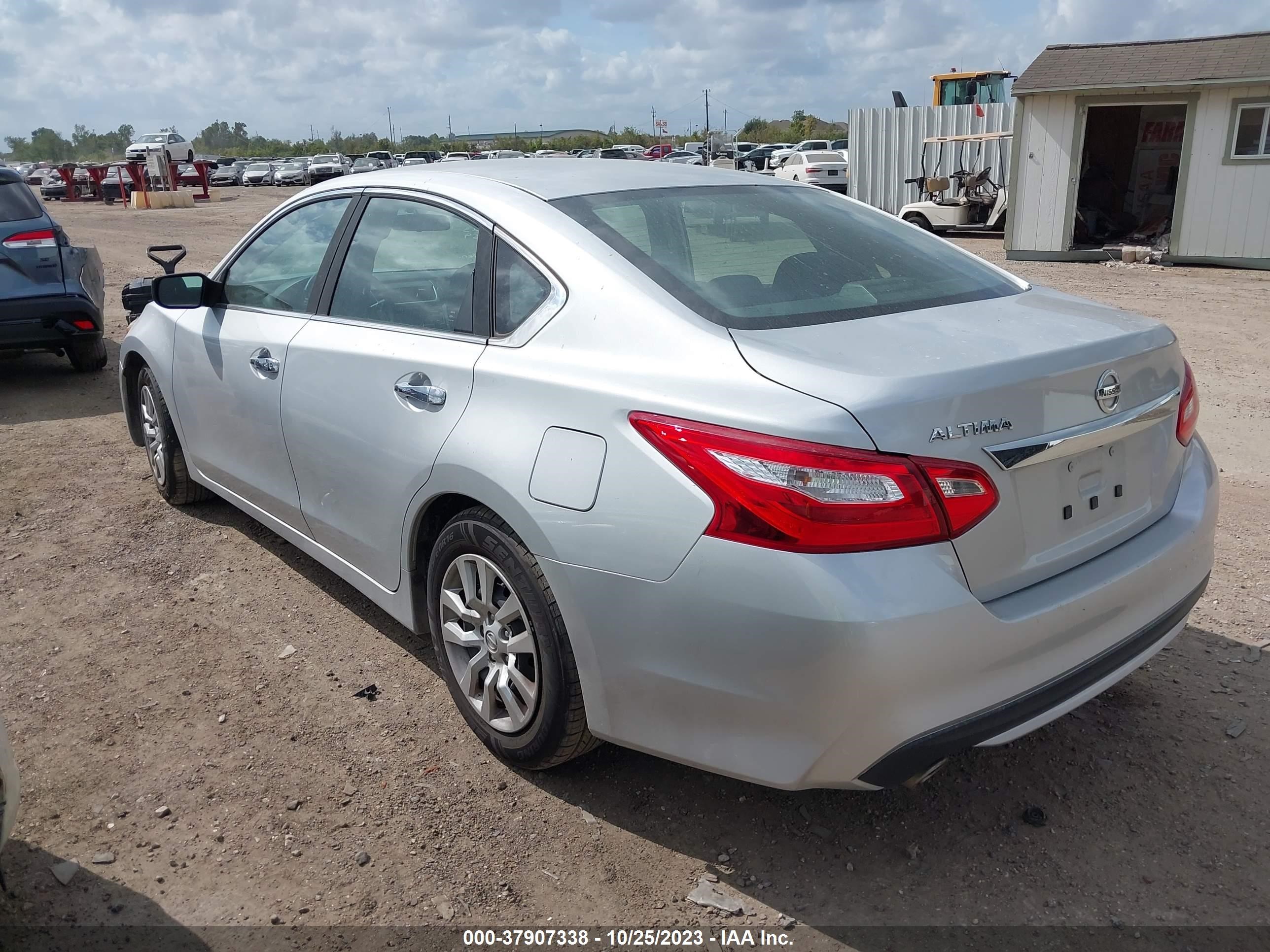 Photo 2 VIN: 1N4AL3AP0GC245632 - NISSAN ALTIMA 