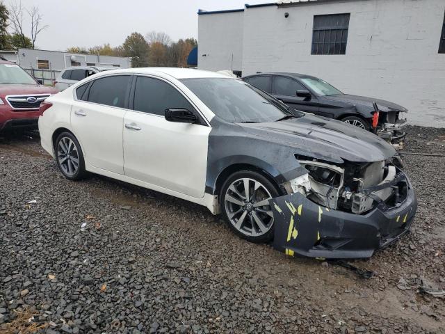 Photo 3 VIN: 1N4AL3AP0HC134449 - NISSAN ALTIMA 