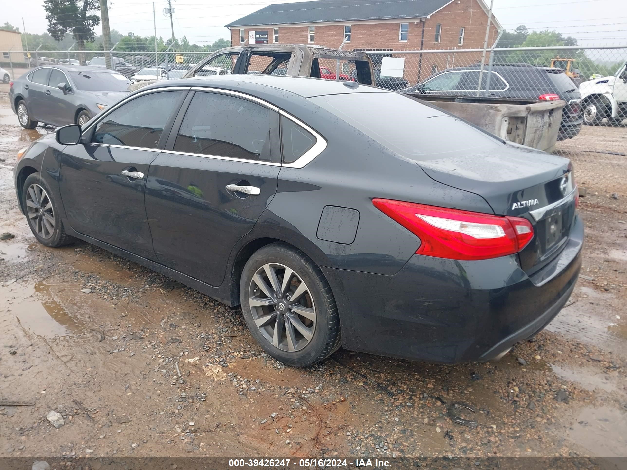 Photo 2 VIN: 1N4AL3AP0HC210106 - NISSAN ALTIMA 