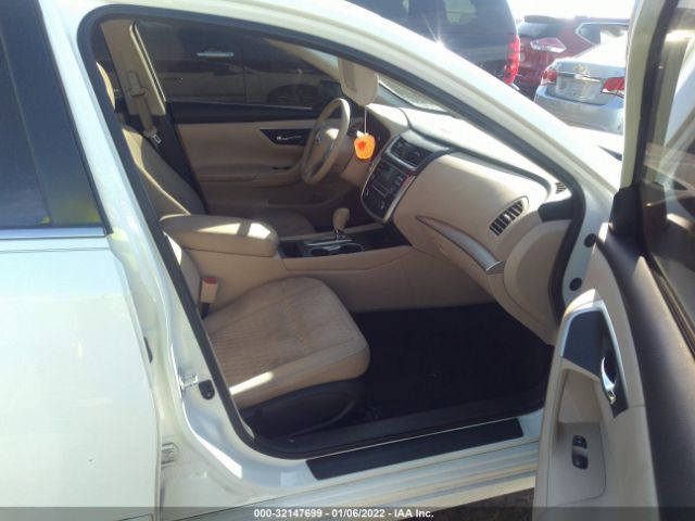 Photo 4 VIN: 1N4AL3AP0HC245681 - NISSAN ALTIMA 