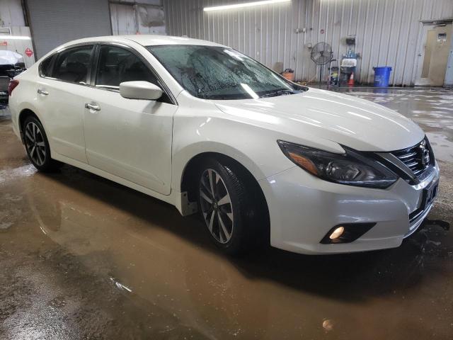 Photo 3 VIN: 1N4AL3AP0HC256132 - NISSAN ALTIMA 2.5 