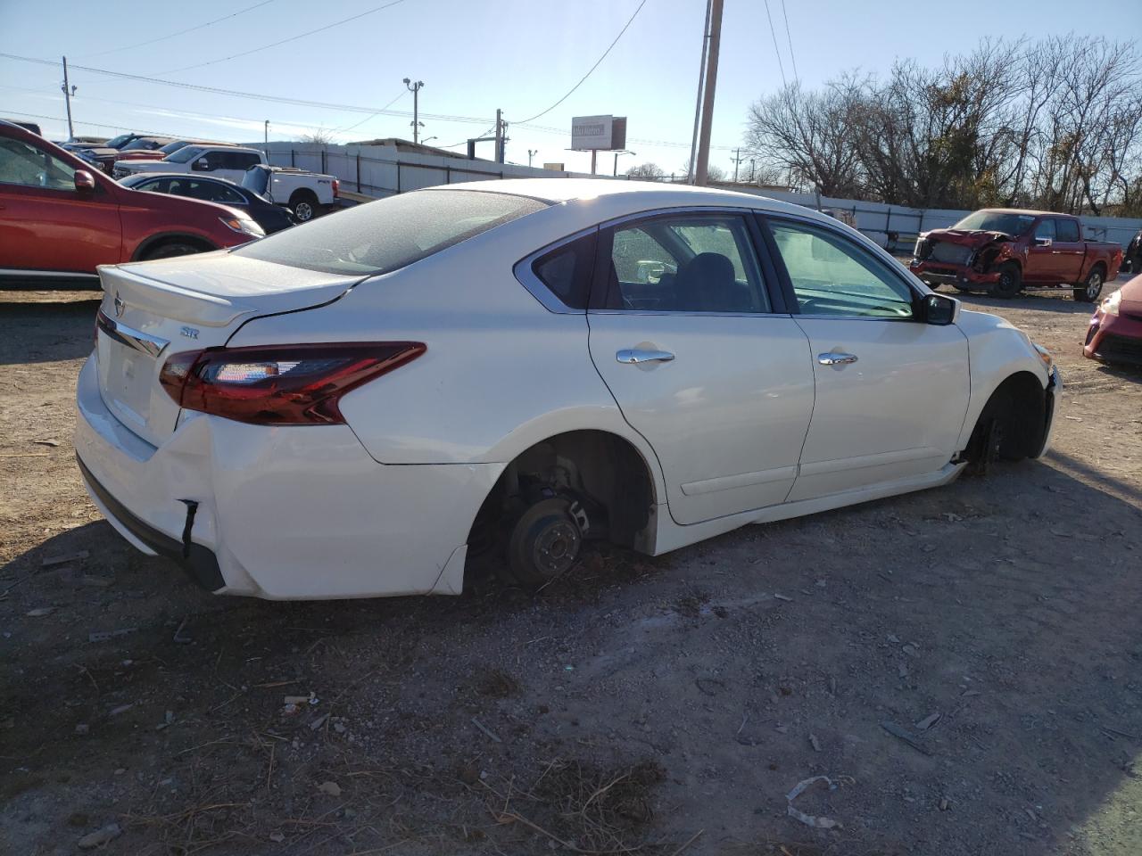 Photo 2 VIN: 1N4AL3AP0HC495891 - NISSAN ALTIMA 