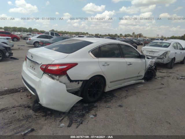 Photo 3 VIN: 1N4AL3AP0HN315877 - NISSAN ALTIMA 