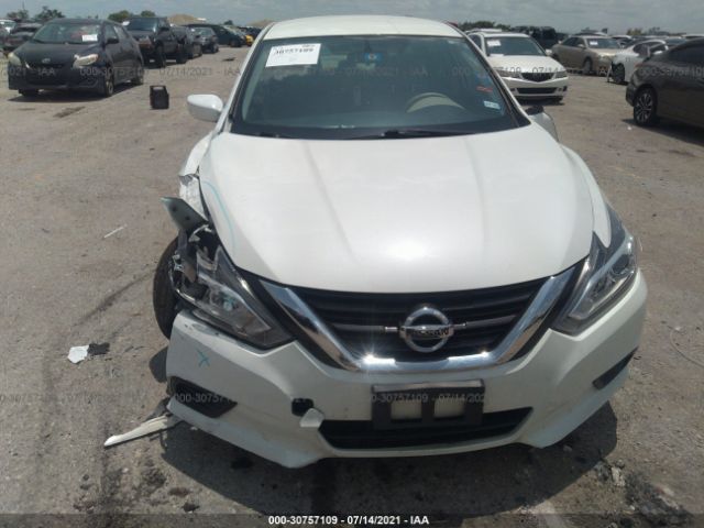 Photo 5 VIN: 1N4AL3AP0HN315877 - NISSAN ALTIMA 