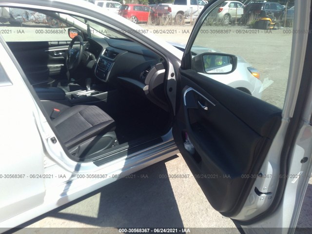 Photo 4 VIN: 1N4AL3AP0HN365789 - NISSAN ALTIMA 