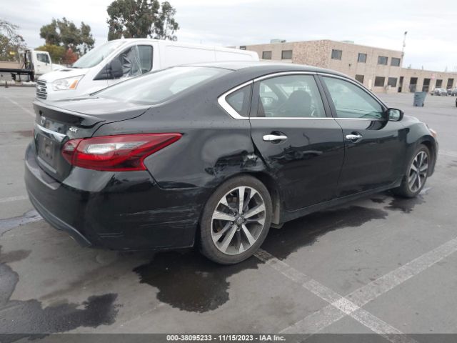 Photo 3 VIN: 1N4AL3AP0JC110903 - NISSAN ALTIMA 