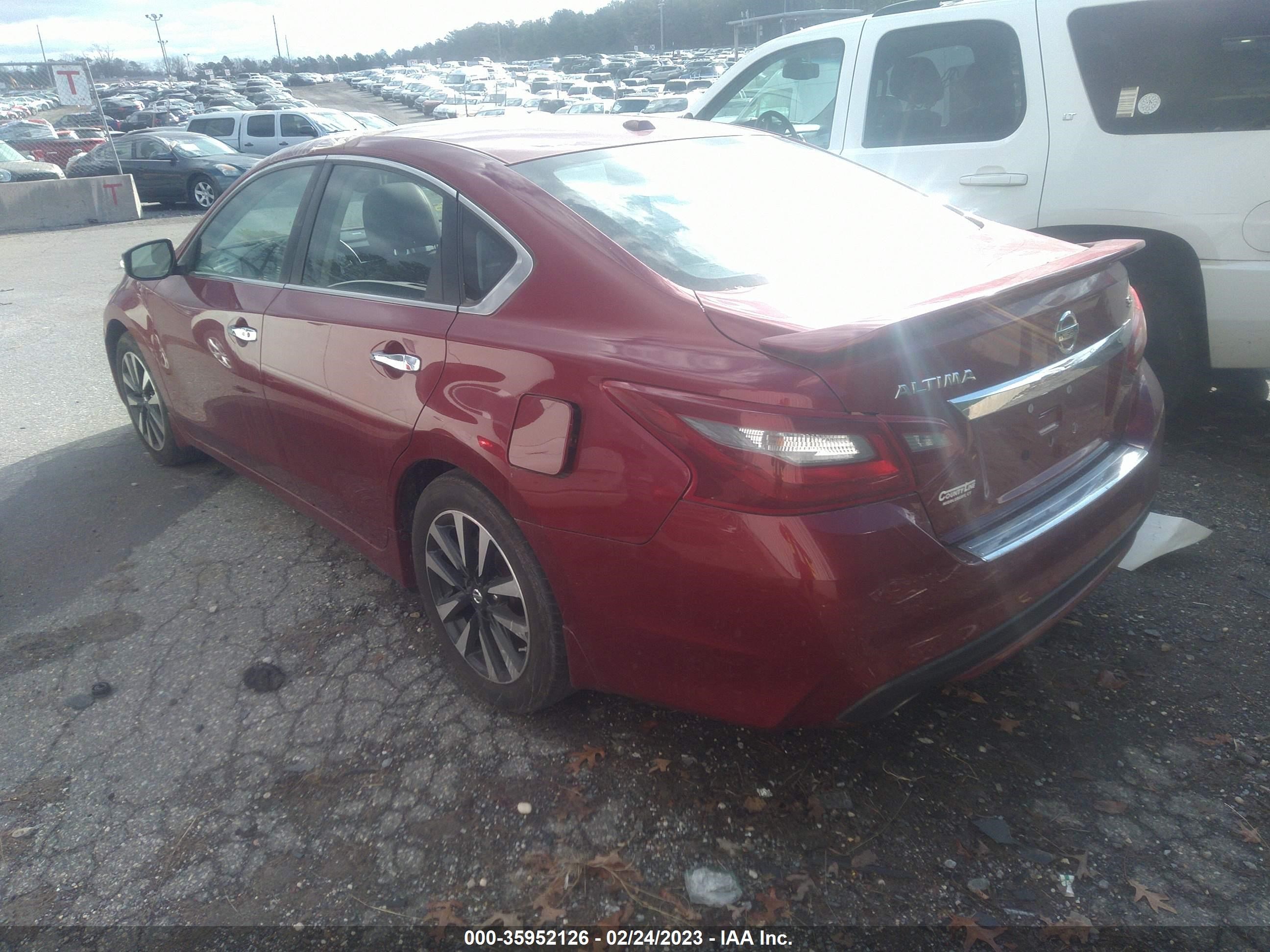 Photo 2 VIN: 1N4AL3AP0JC123828 - NISSAN ALTIMA 