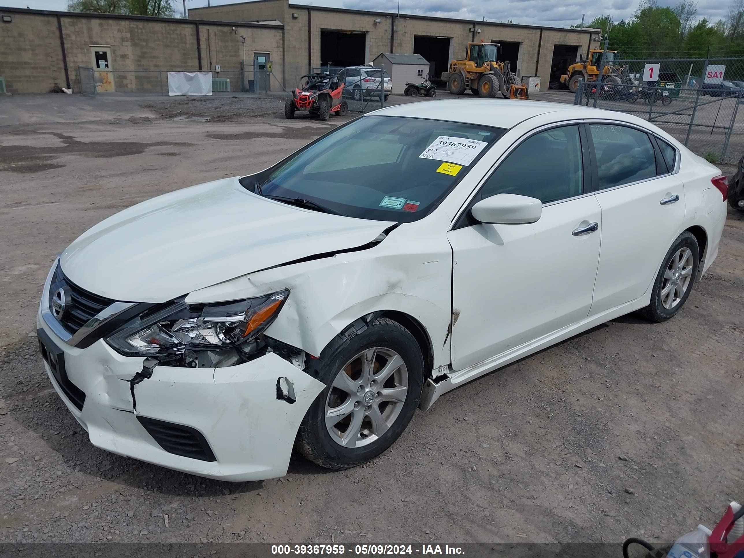 Photo 1 VIN: 1N4AL3AP0JC140452 - NISSAN ALTIMA 