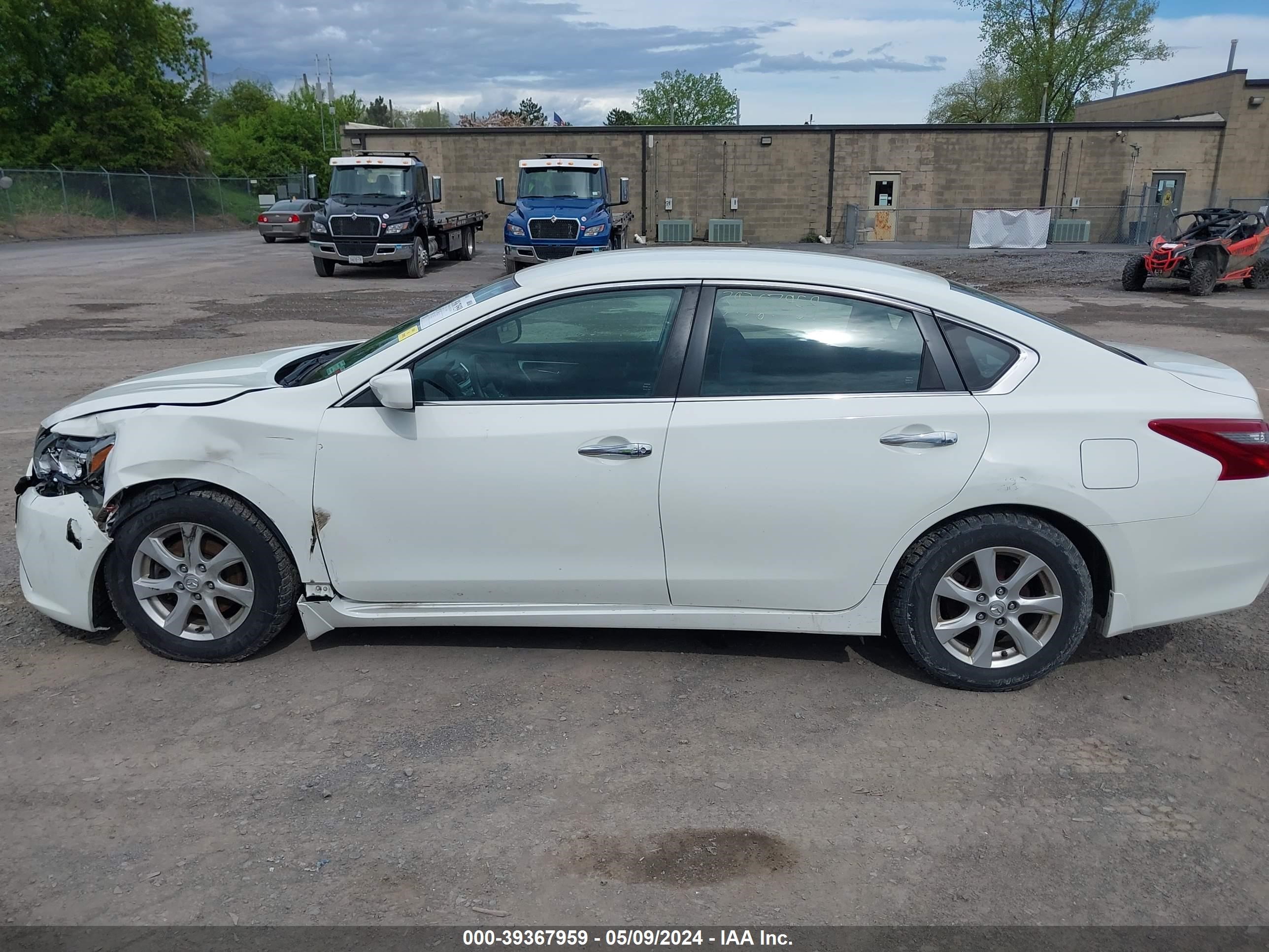 Photo 14 VIN: 1N4AL3AP0JC140452 - NISSAN ALTIMA 