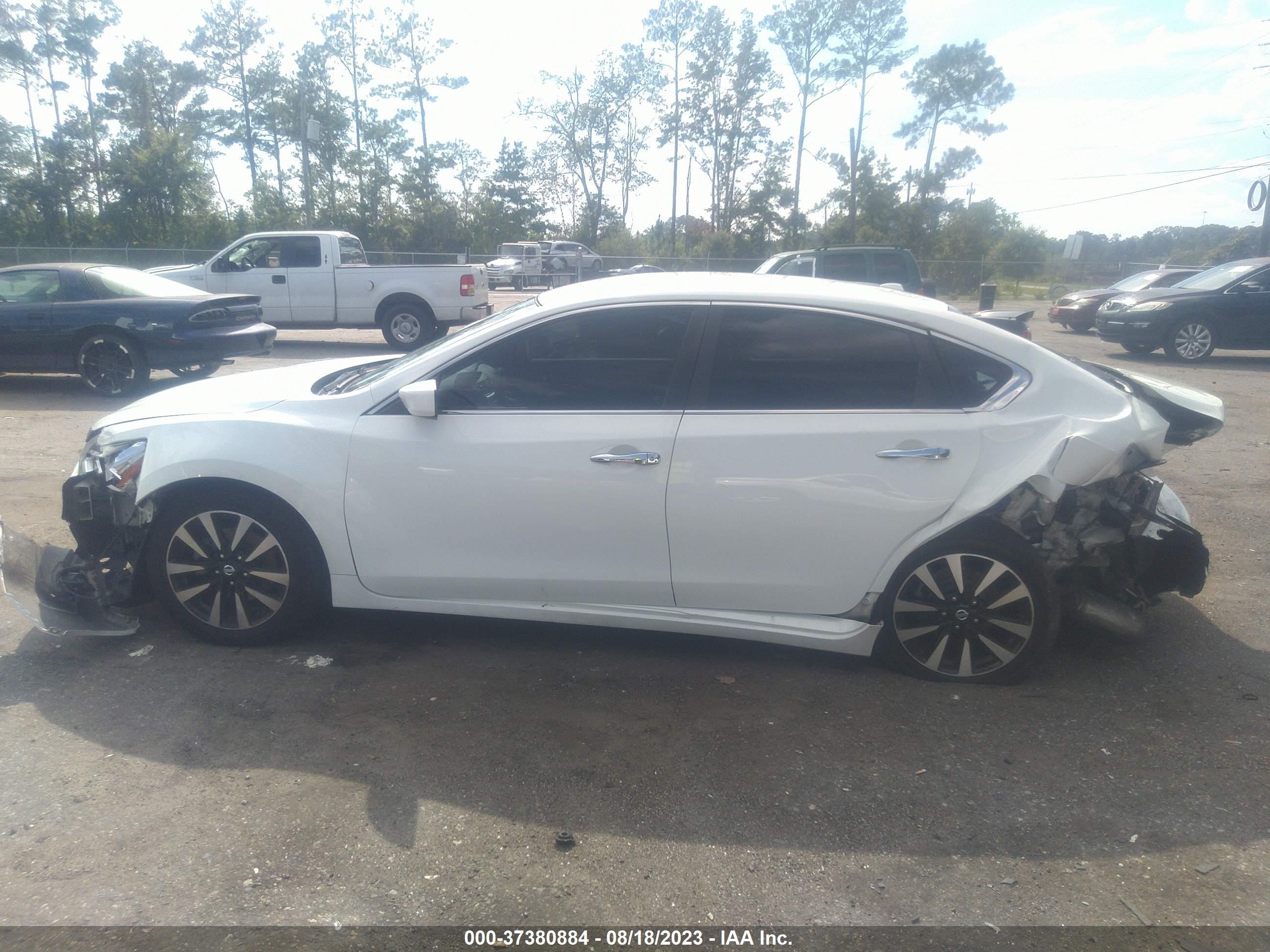 Photo 14 VIN: 1N4AL3AP0JC146431 - NISSAN ALTIMA 